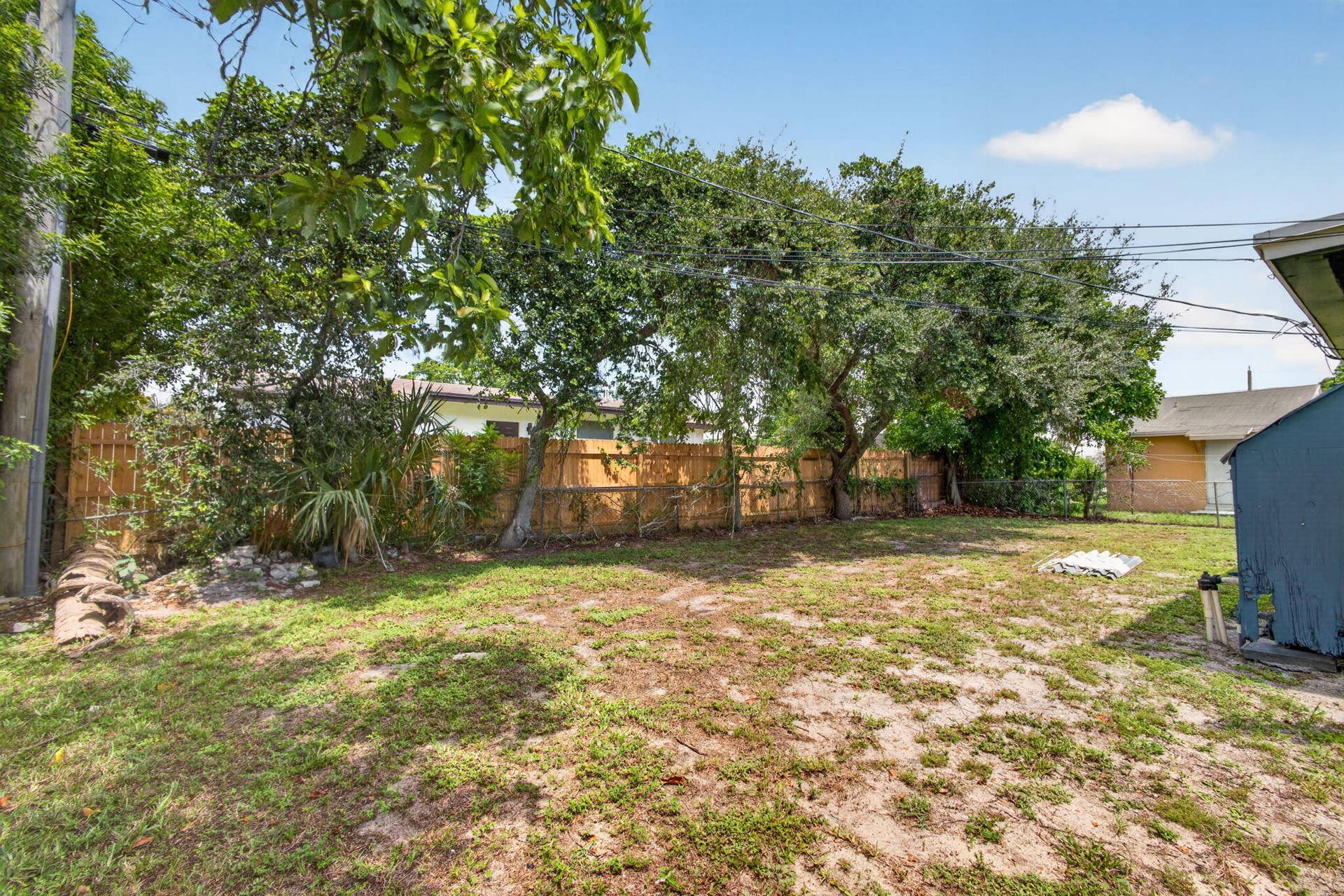 112 W 34th Street, #1, Riviera Beach, FL 33404 35-web-or-mls-5D1A8380