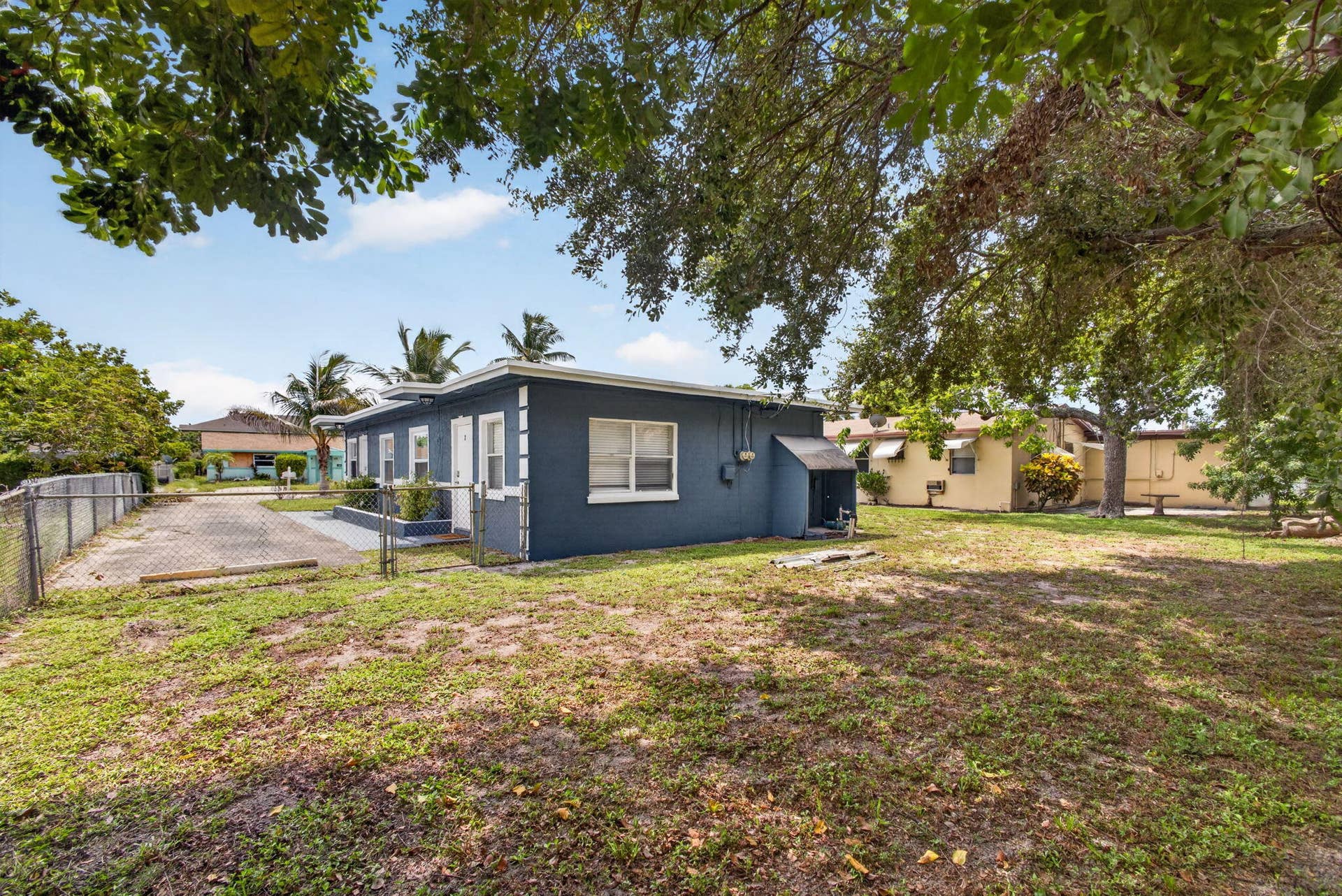 112 W 34th Street, #1, Riviera Beach, FL 33404 33-web-or-mls-5D1A8370