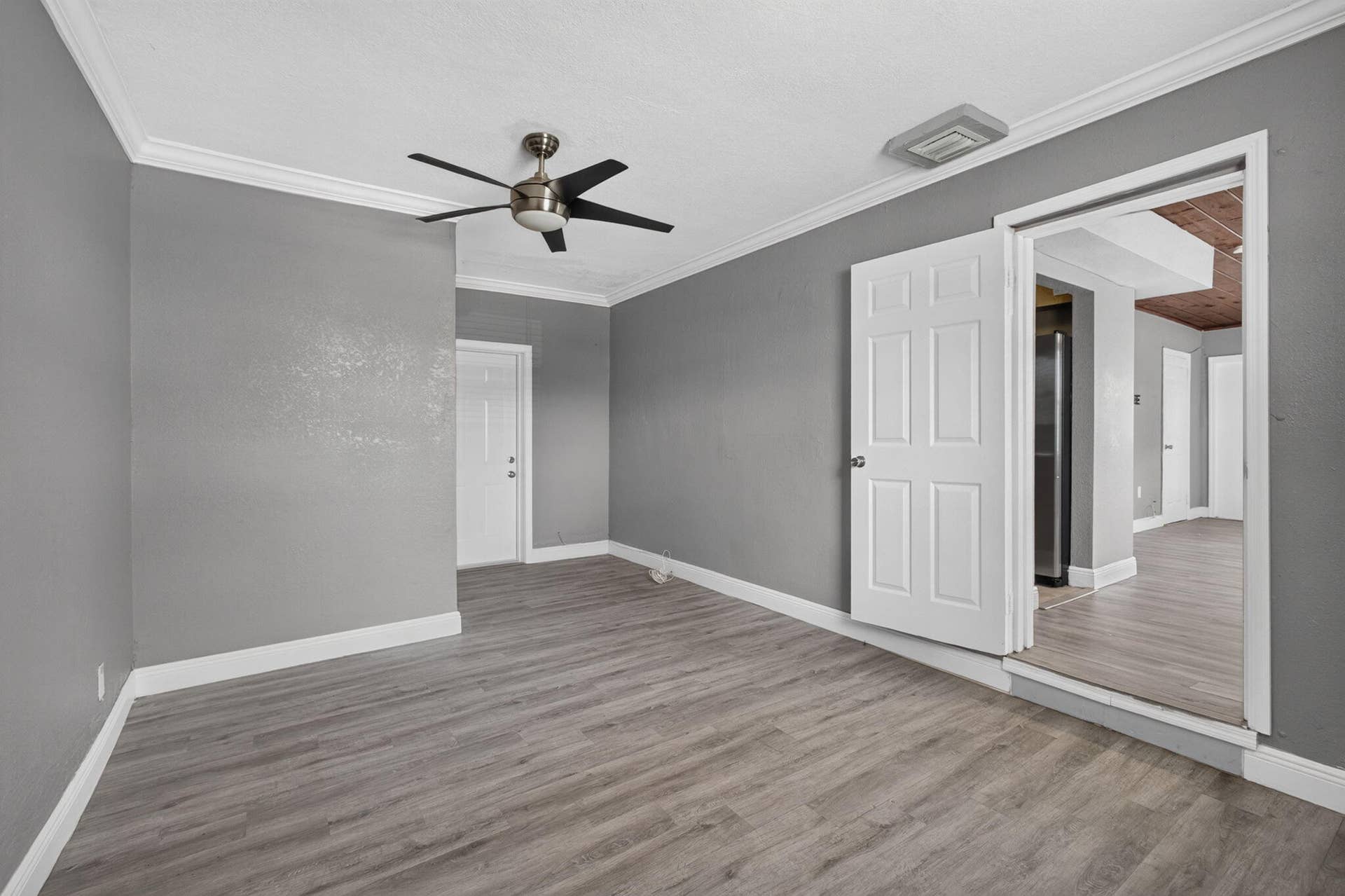 112 W 34th Street, #1, Riviera Beach, FL 33404 22-web-or-mls-5D1A8445