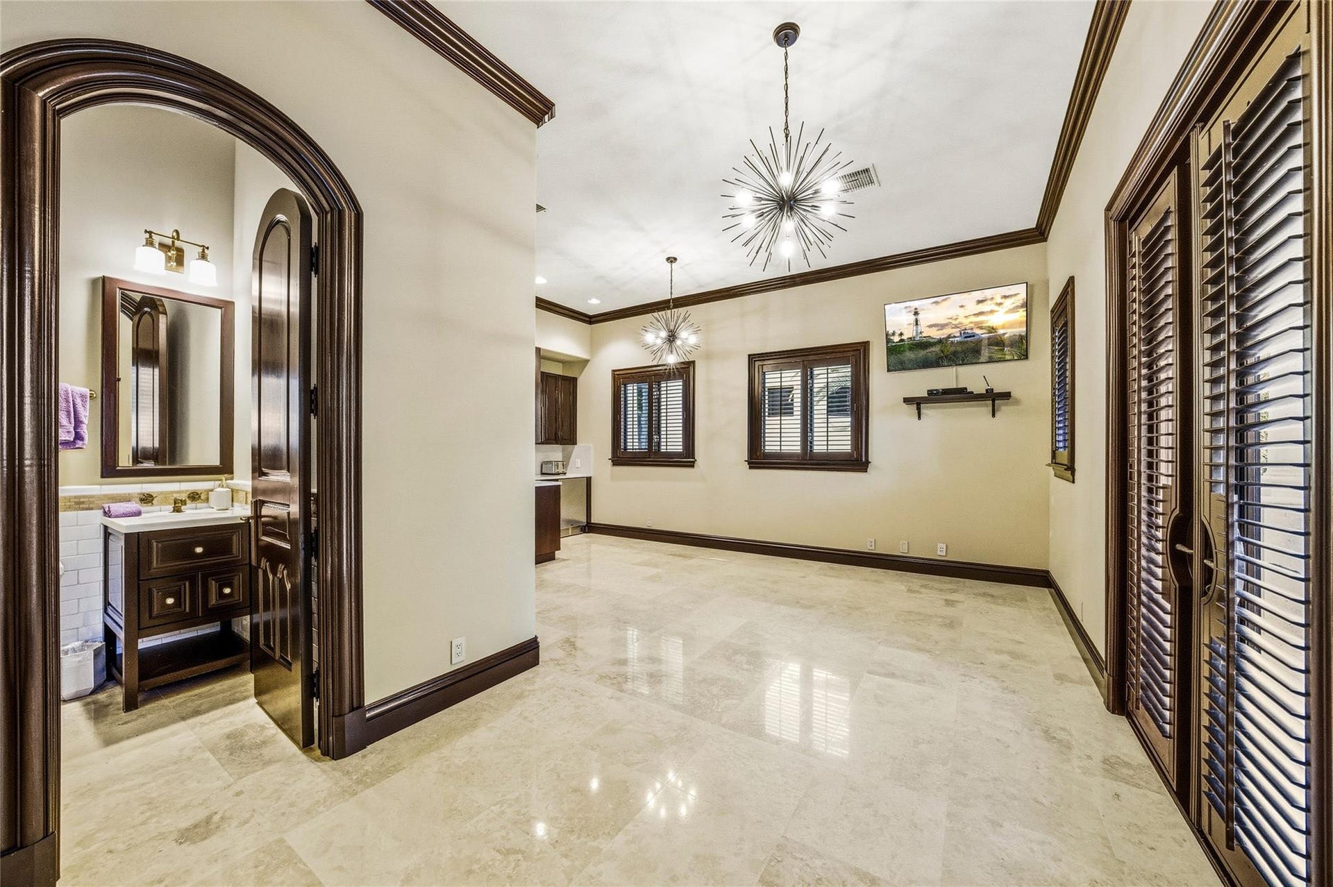 1 Isla Bahia Drive, Fort Lauderdale, FL 33316 Studio with Kitchenette