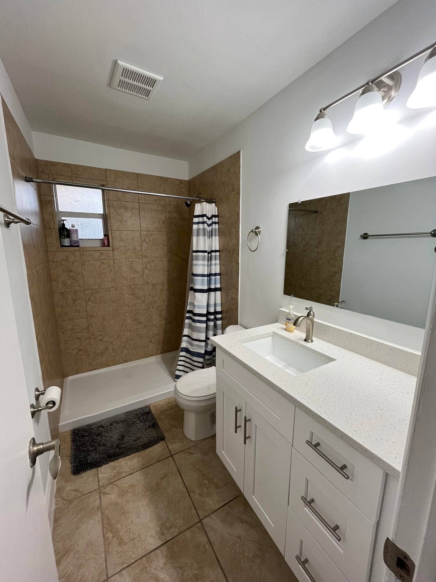 1979 Juno Road, North Palm Beach, FL 33408 3