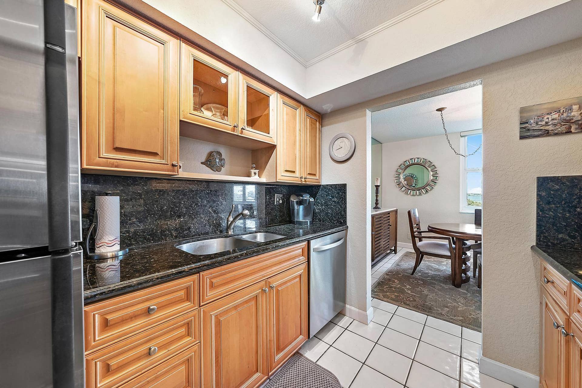 5440 N Ocean Drive, #202, Riviera Beach, FL 33404 Kitchen