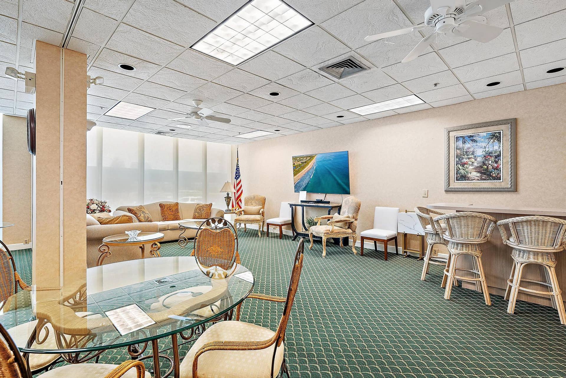 5440 N Ocean Drive, #202, Riviera Beach, FL 33404 Social Room