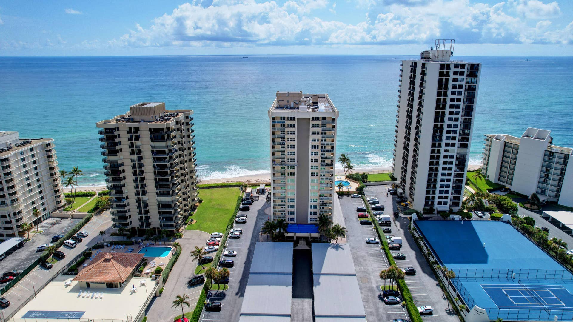 5440 N Ocean Drive, #202, Riviera Beach, FL 33404 Aquarius