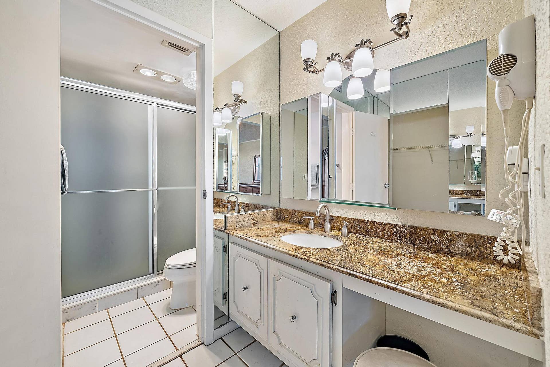 5440 N Ocean Drive, #202, Riviera Beach, FL 33404 Master Bath