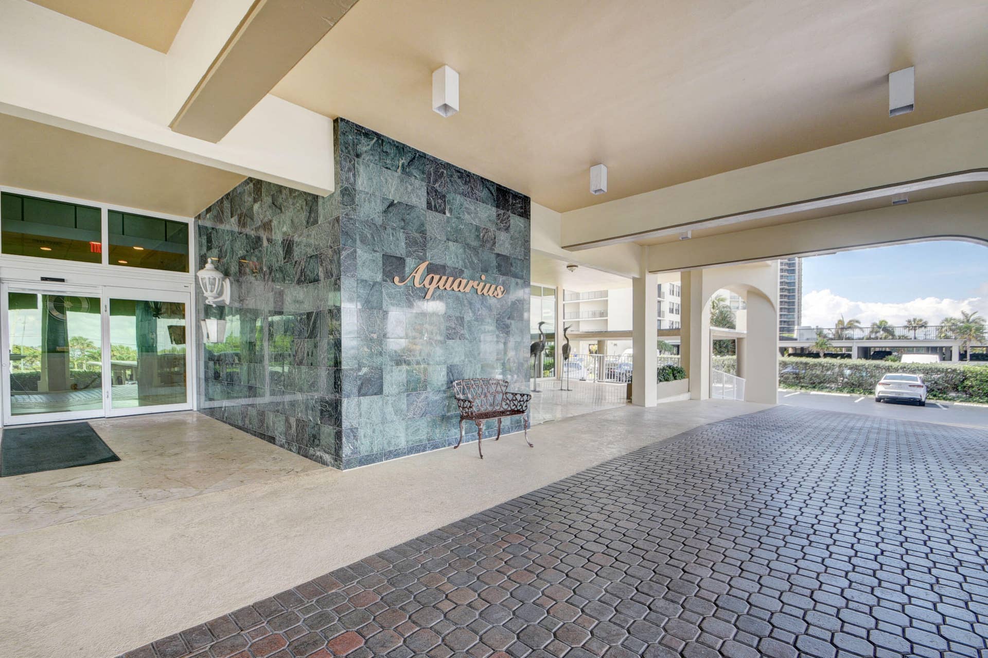5440 N Ocean Drive, #202, Riviera Beach, FL 33404 Entrance