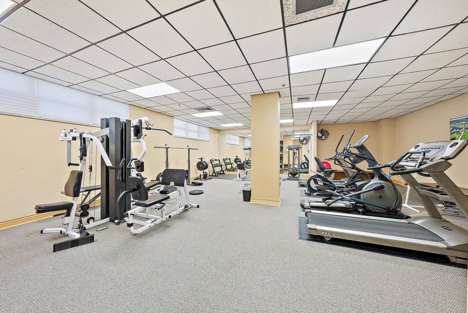 5440 N Ocean Drive, #202, Riviera Beach, FL 33404 Fitness Center
