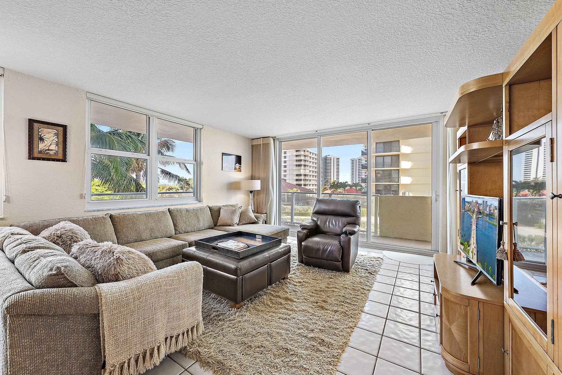 5440 N Ocean Drive, #202, Riviera Beach, FL 33404 Living Room