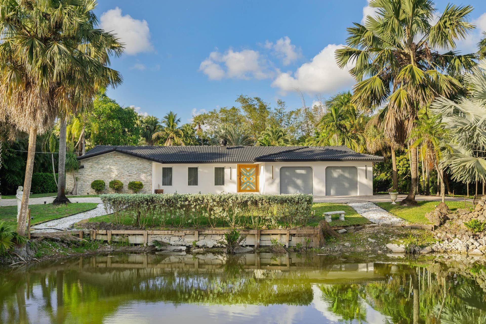 11621 NW 21st Ct-2