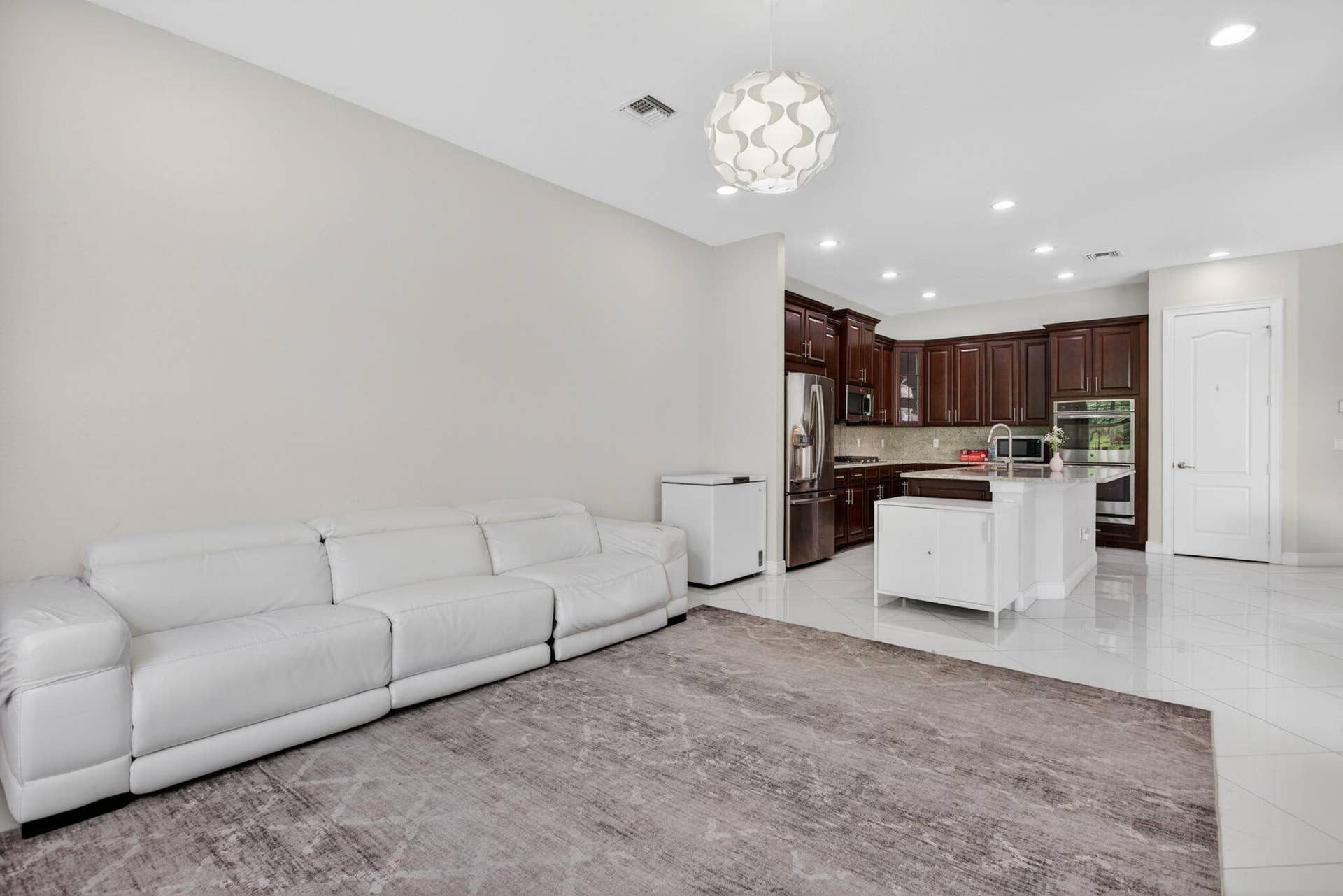 48-web-or-mls-8850-6823