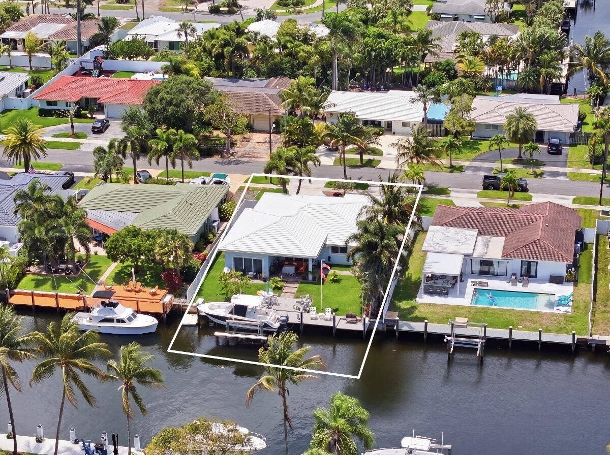 380 SE 5th Avenue, Pompano Beach, FL 33060 Waterfront
