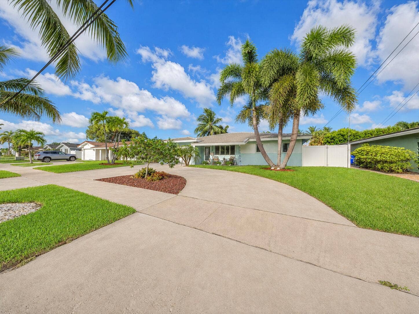 380 SE 5th Avenue, Pompano Beach, FL 33060 A89EA6FB-D64B-4824-A6F3-6D6220BEE90C