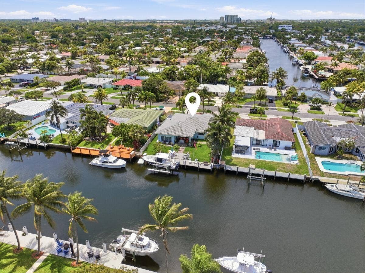 380 SE 5th Avenue, Pompano Beach, FL 33060 023_DJI_20260419135612_0240_D_stamped_ML