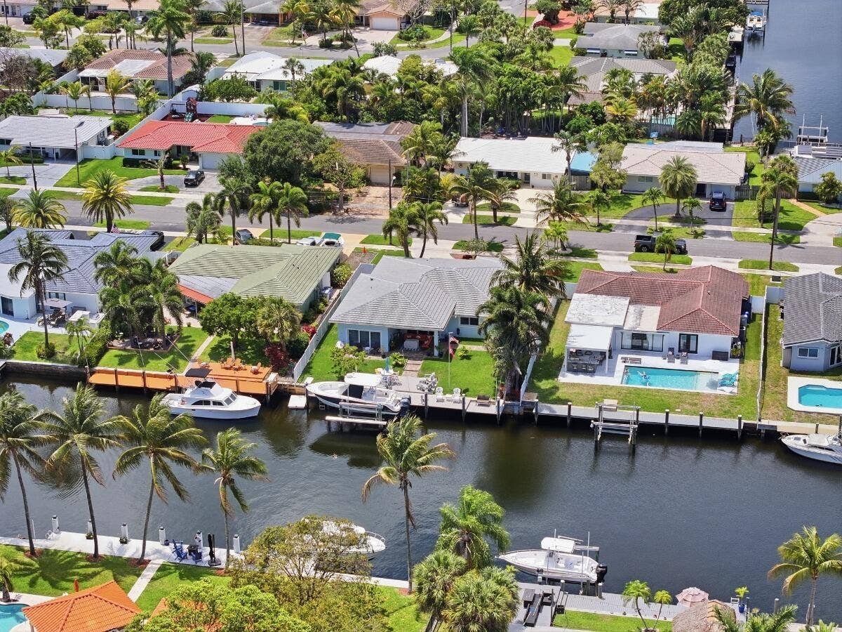 380 SE 5th Avenue, Pompano Beach, FL 33060 019_DJI_20260419135552_0237_D_MLS