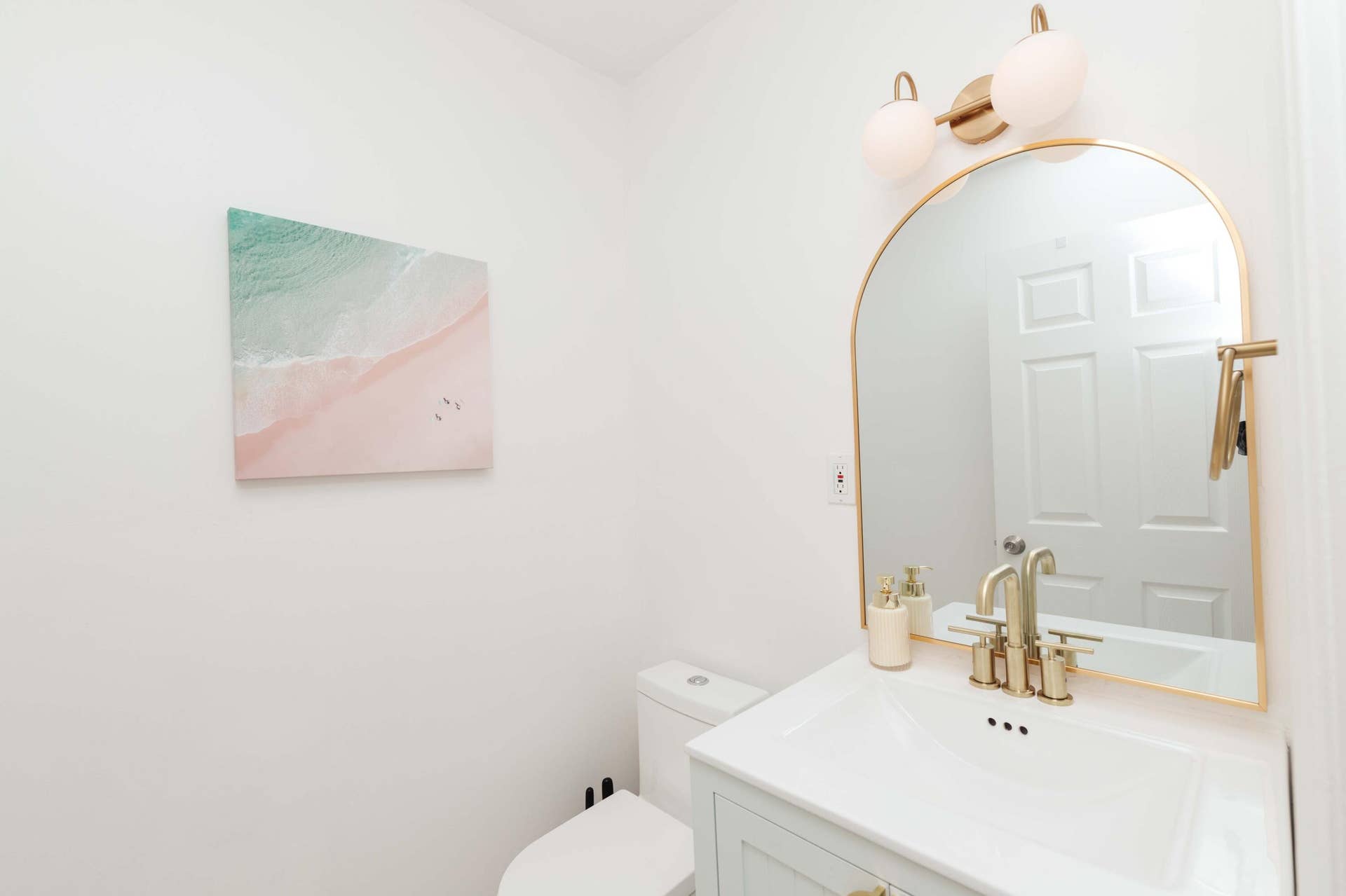 3057 NE 16th Avenue, Oakland Park, FL 33334 3057 bathroom 4
