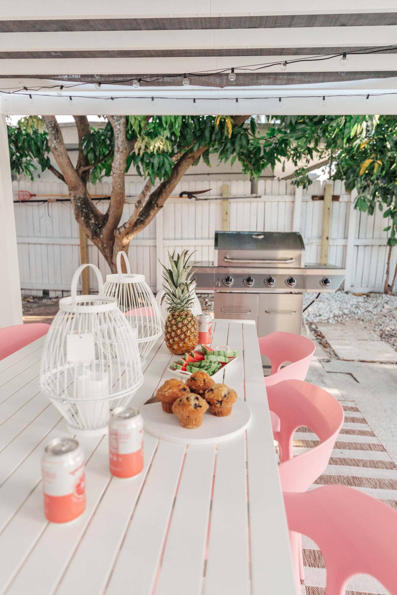 3057 NE 16th Avenue, Oakland Park, FL 33334 3057 outdoor dining 2