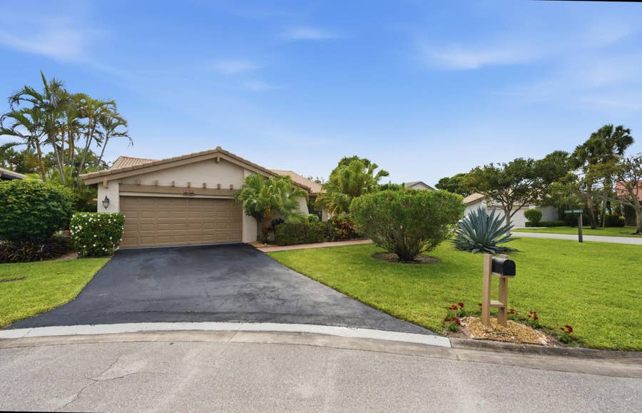 Property photo for 5743 Lakeview Mews Drive, Boynton Beach, FL