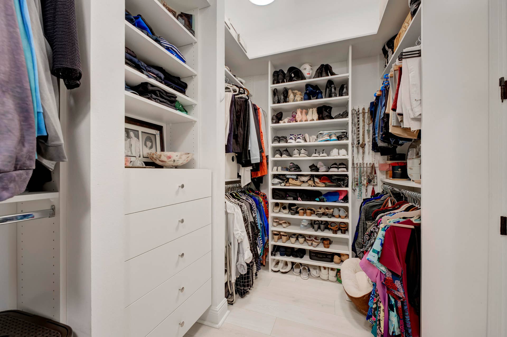 Master Walk In Closet