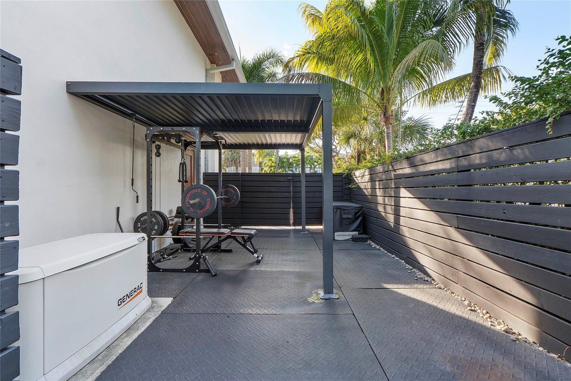 500 NE 14th Avenue, Fort Lauderdale, FL 33301 Custom pergola with workout area