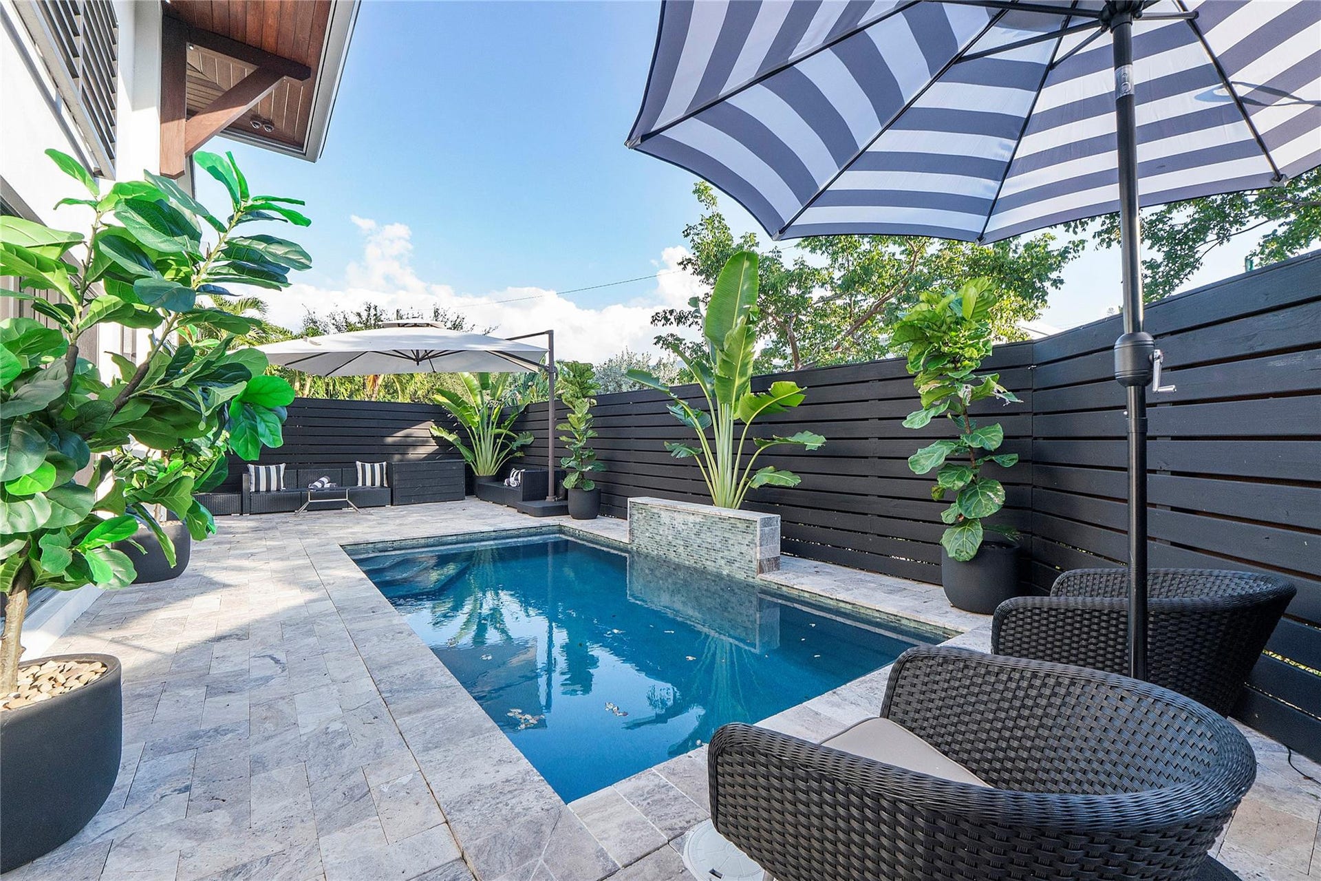 500 NE 14th Avenue, Fort Lauderdale, FL 33301 Heated saltwater pool