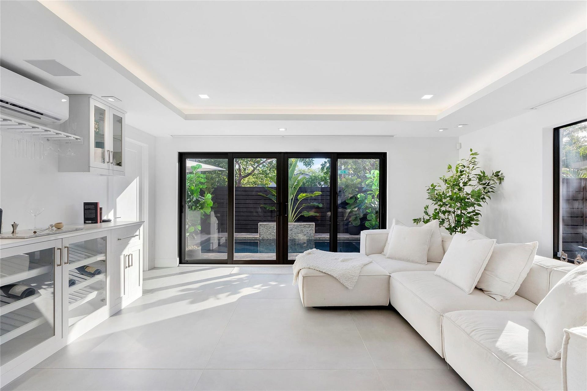500 NE 14th Avenue, Fort Lauderdale, FL 33301 Photo 9