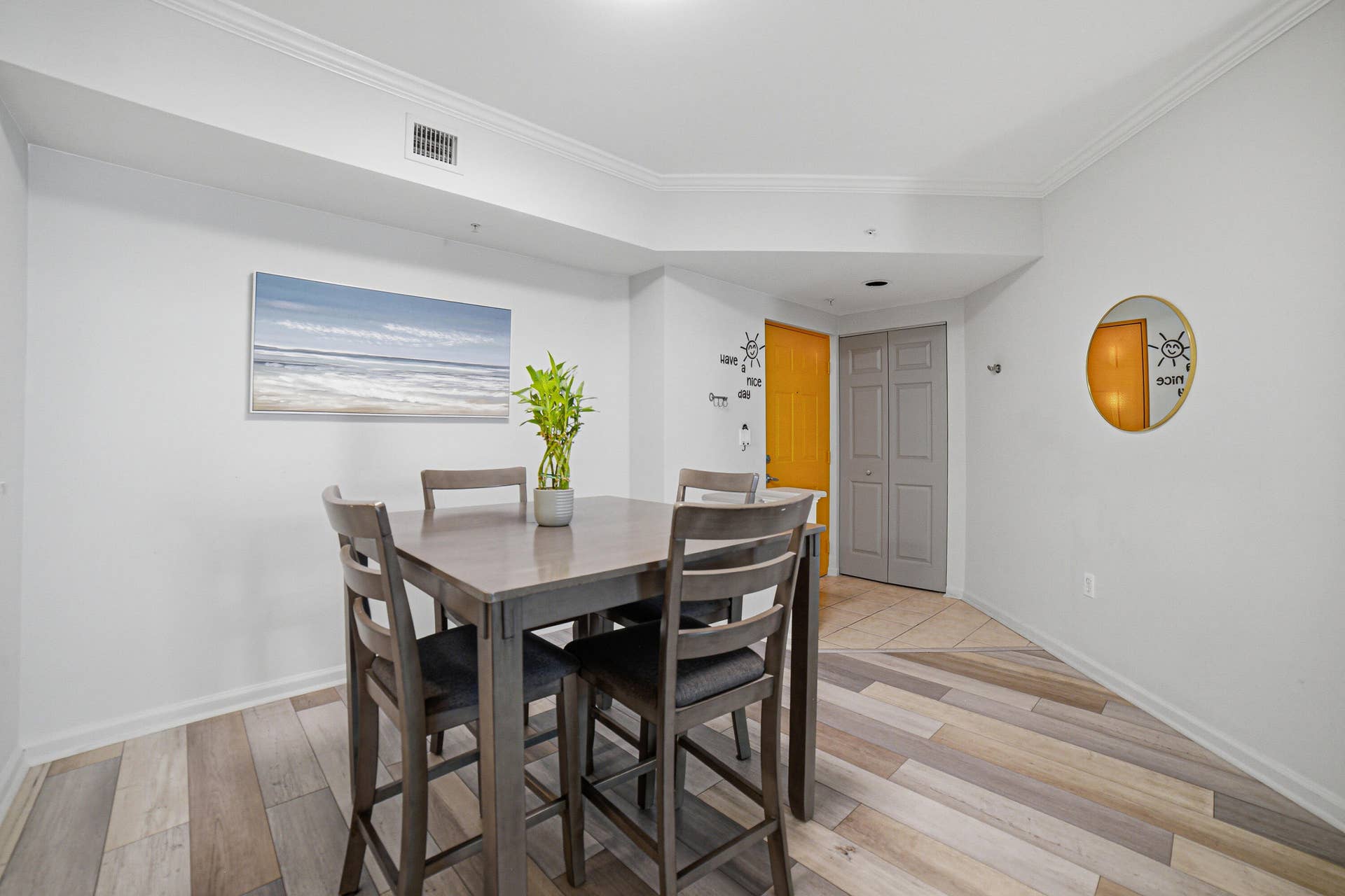 17100 N Bay Road, #Unit 1214, Sunny Isles Beach, FL 33160 Dining Area