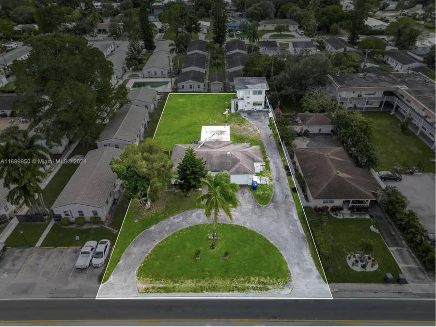 Property photo for 2646 Johnson Street, Hollywood, FL