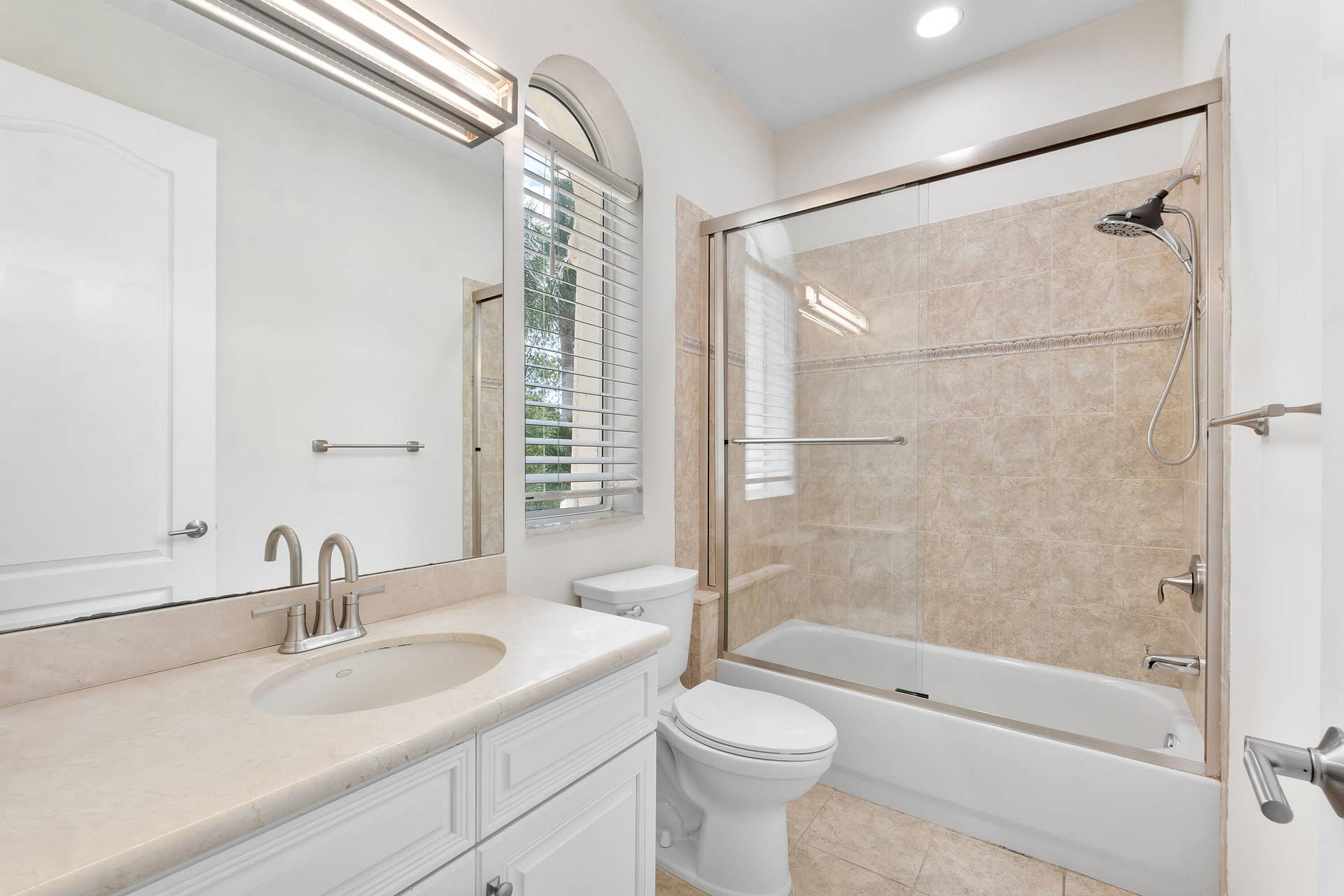 7169 NW 127th Way, Parkland, FL 33076 Bathroom 6
