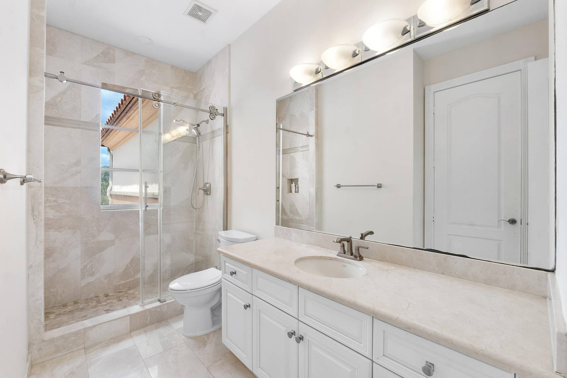 7169 NW 127th Way, Parkland, FL 33076 Bathroom 4