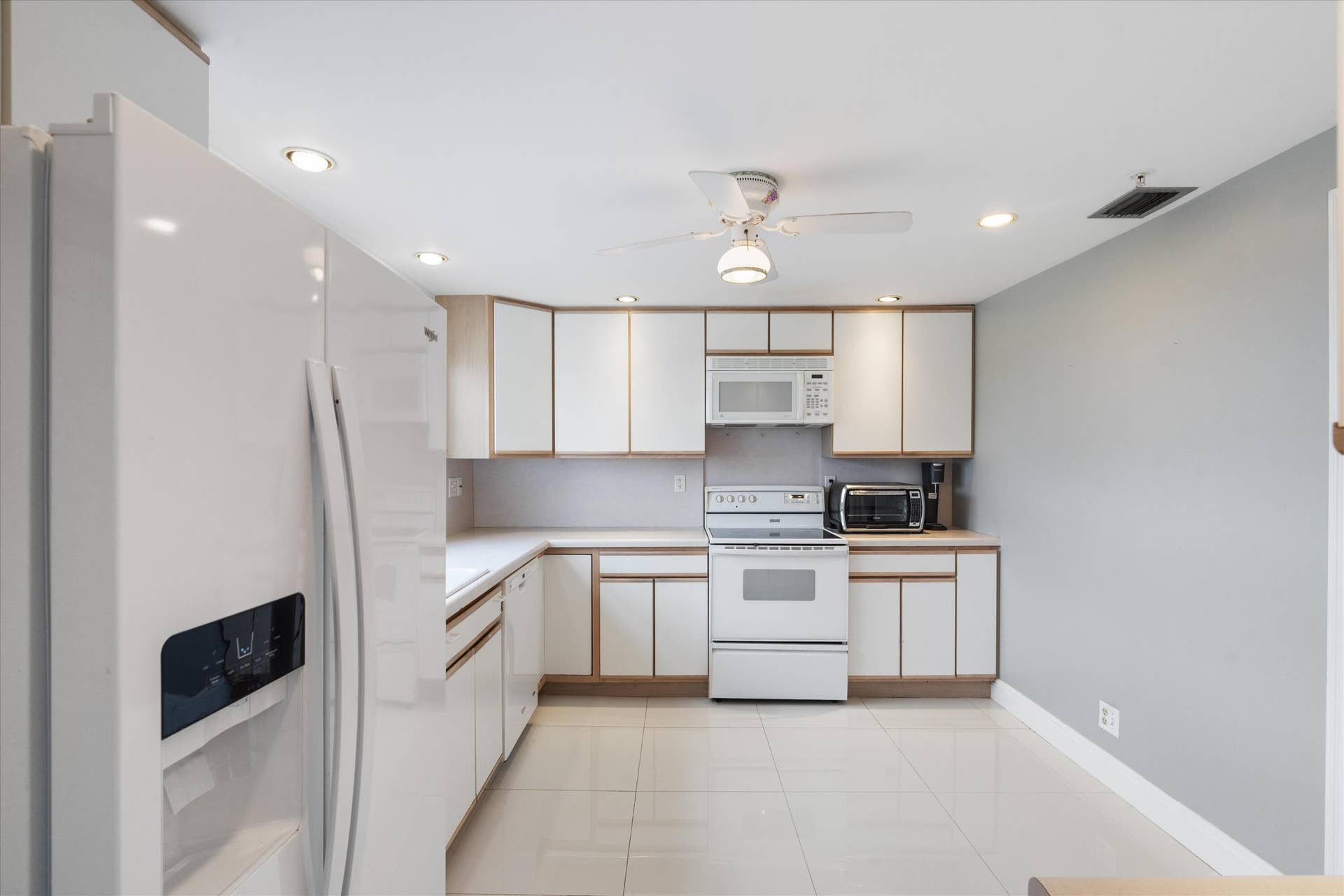07-3300 S Ocean Blvd #617 Highland Beach
