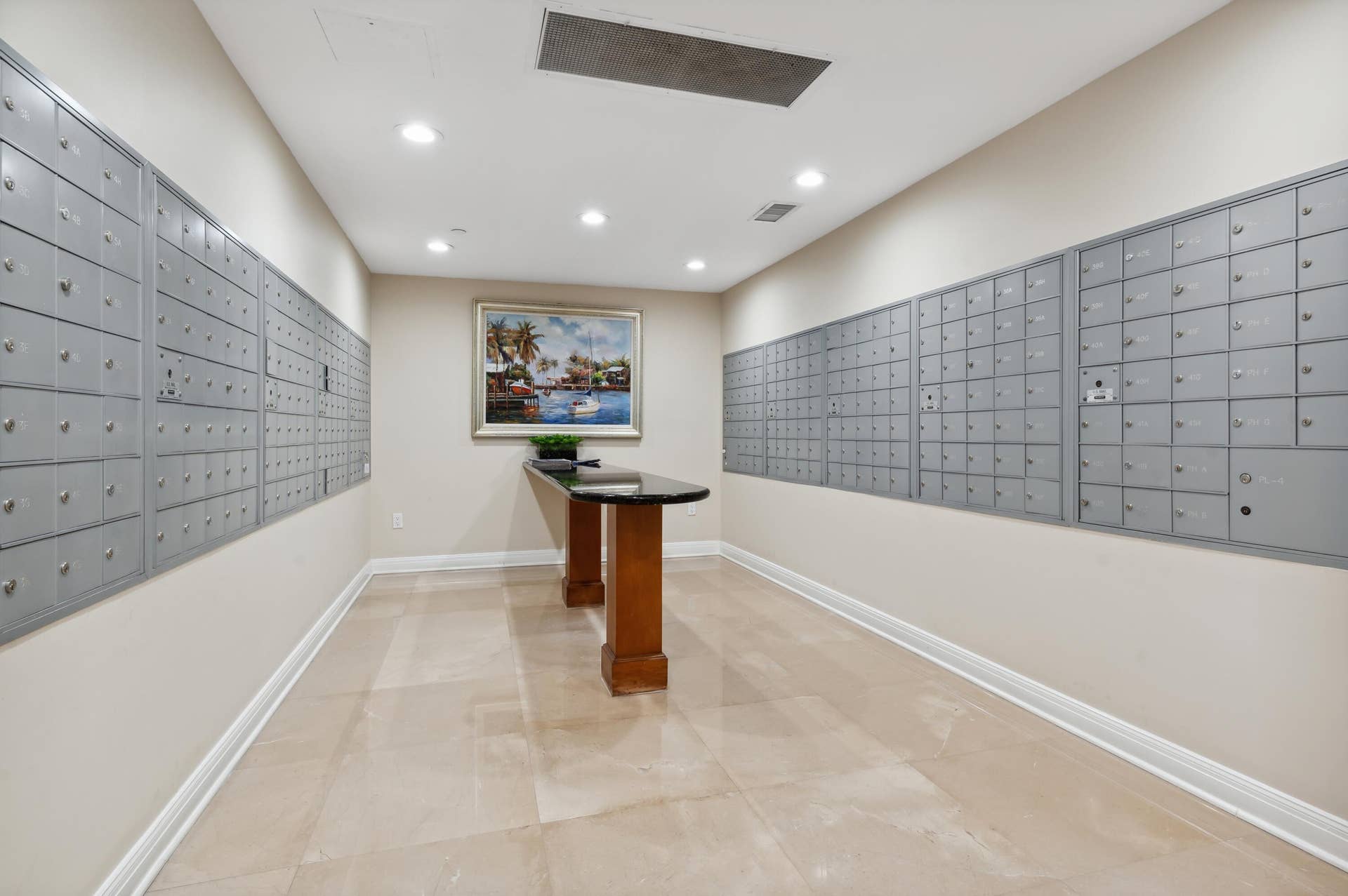 3000 N Ocean Drive, #16-b, Singer Island, Singer Island, FL 33404 12. Mailroom