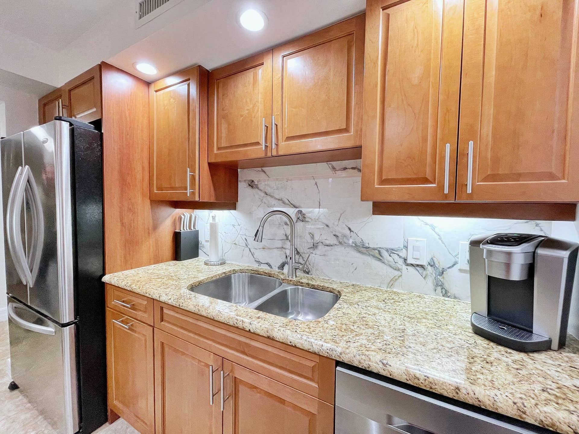 3000 N Ocean Drive, #16-b, Singer Island, Singer Island, FL 33404 Kitchen