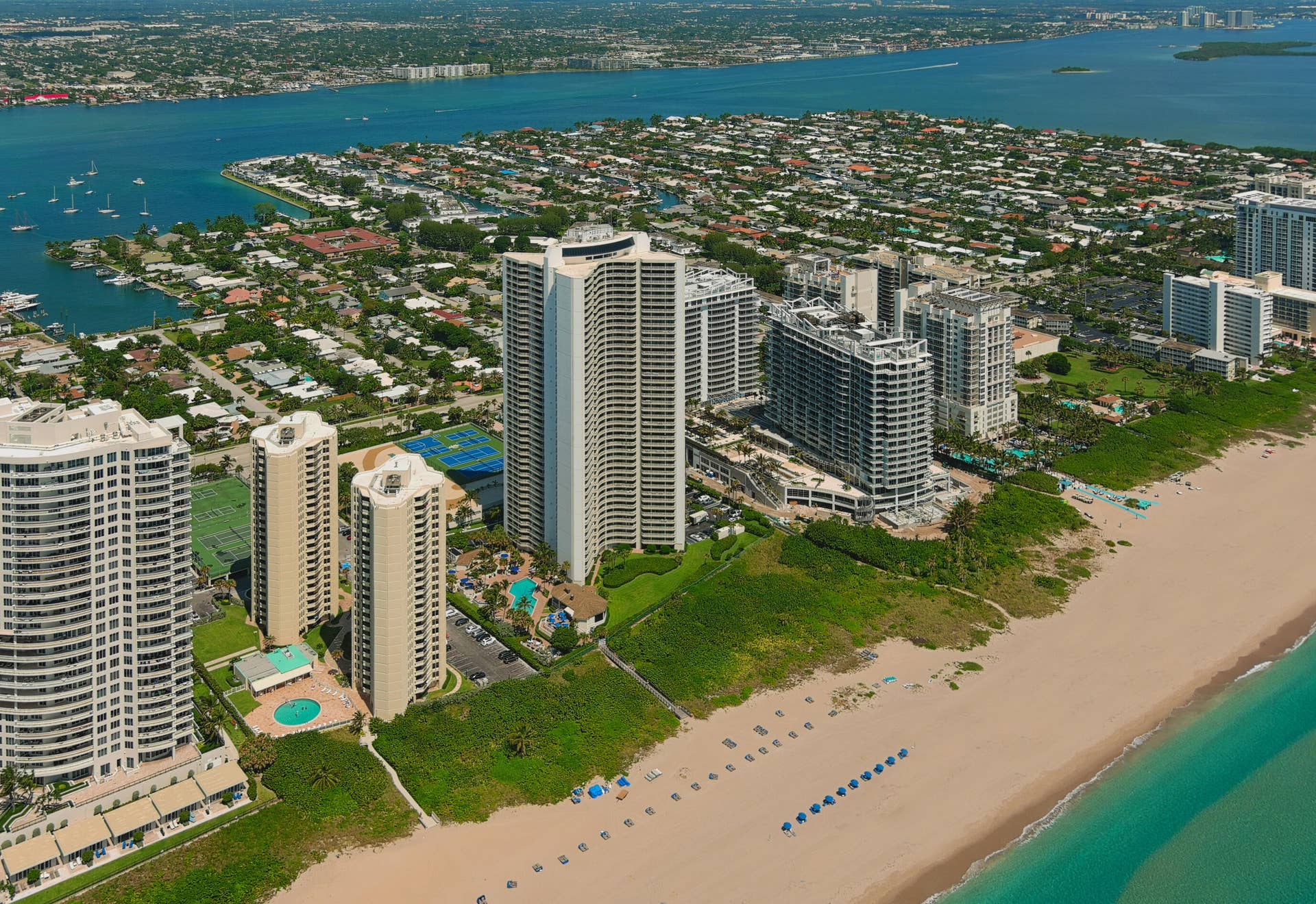 3000 N Ocean Drive, #16-b, Singer Island, Singer Island, FL 33404 25. Tiara is the Tallest Building on SI