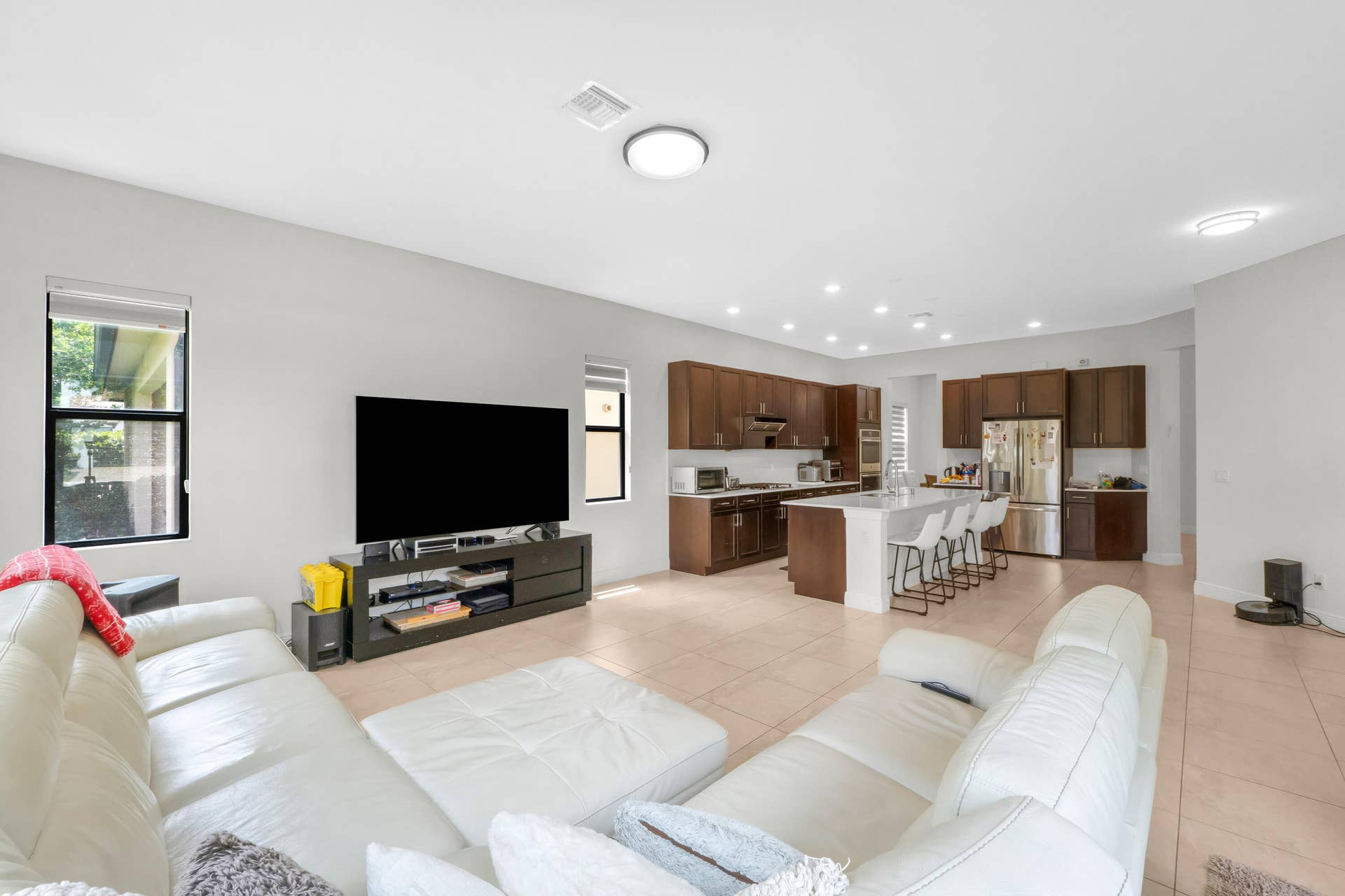#11 Family Room