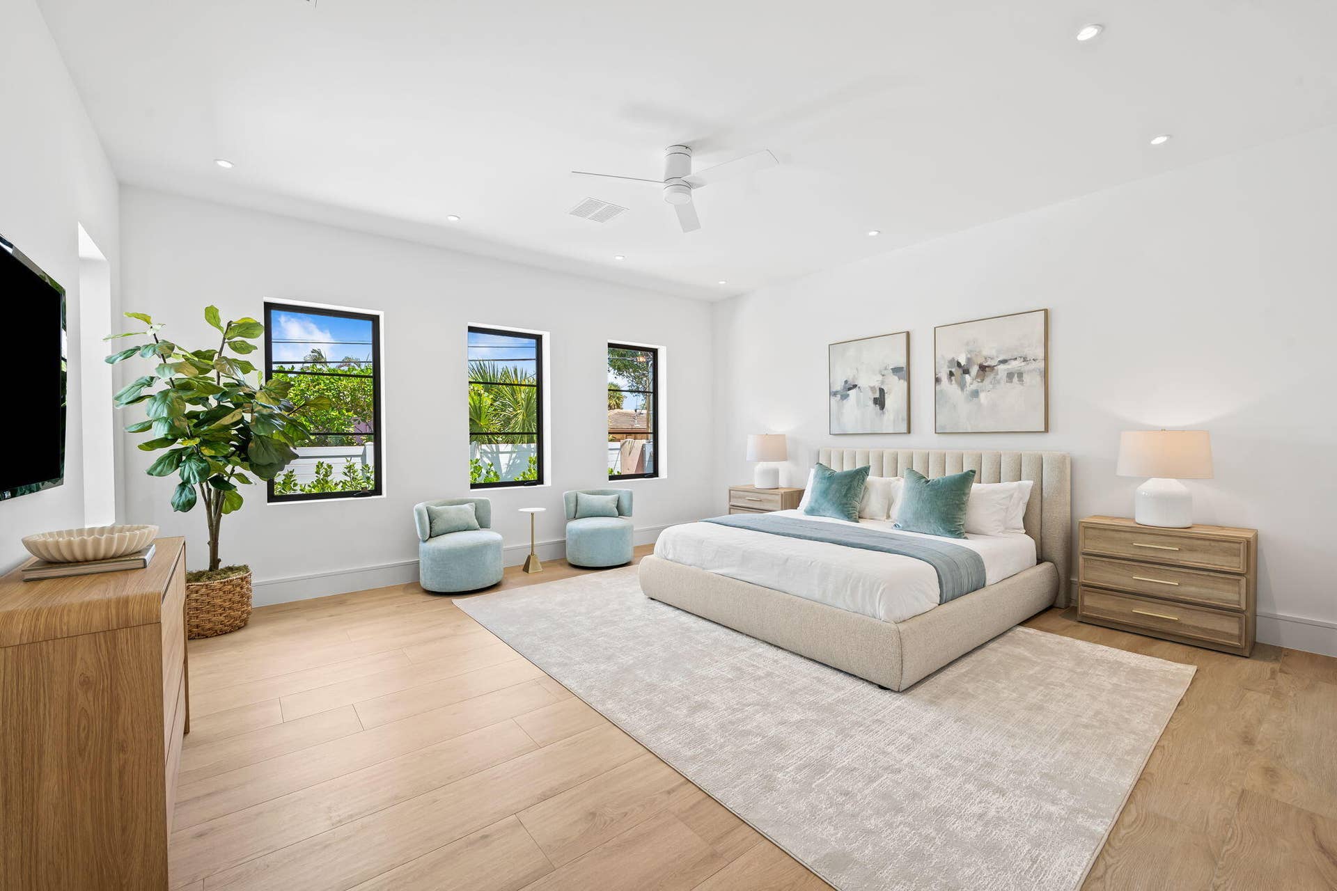 2725 NE 28th Street, Fort Lauderdale, FL 33306 27-web-or-mls-DSC_5760