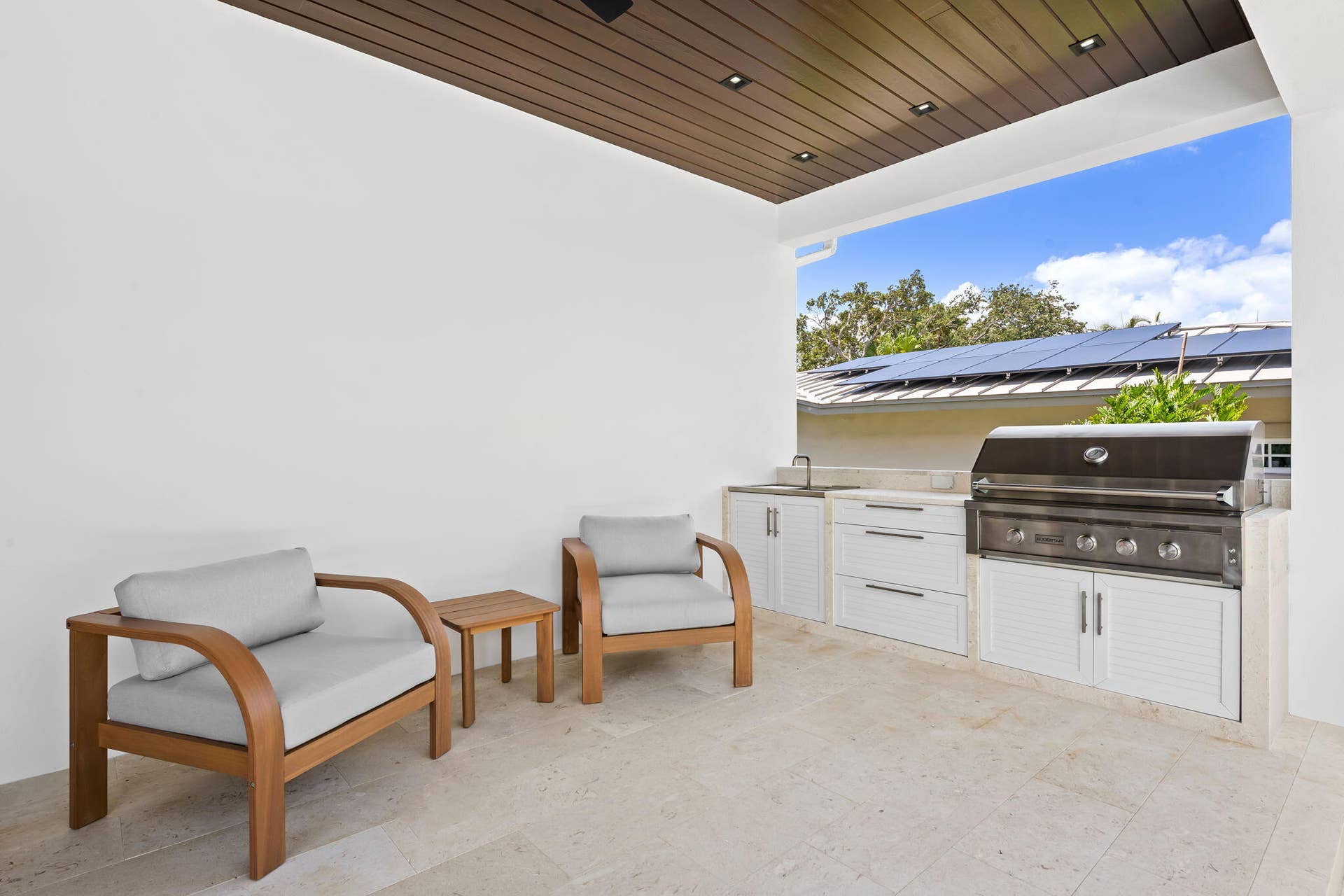 2725 NE 28th Street, Fort Lauderdale, FL 33306 37-web-or-mls-DSC_5831