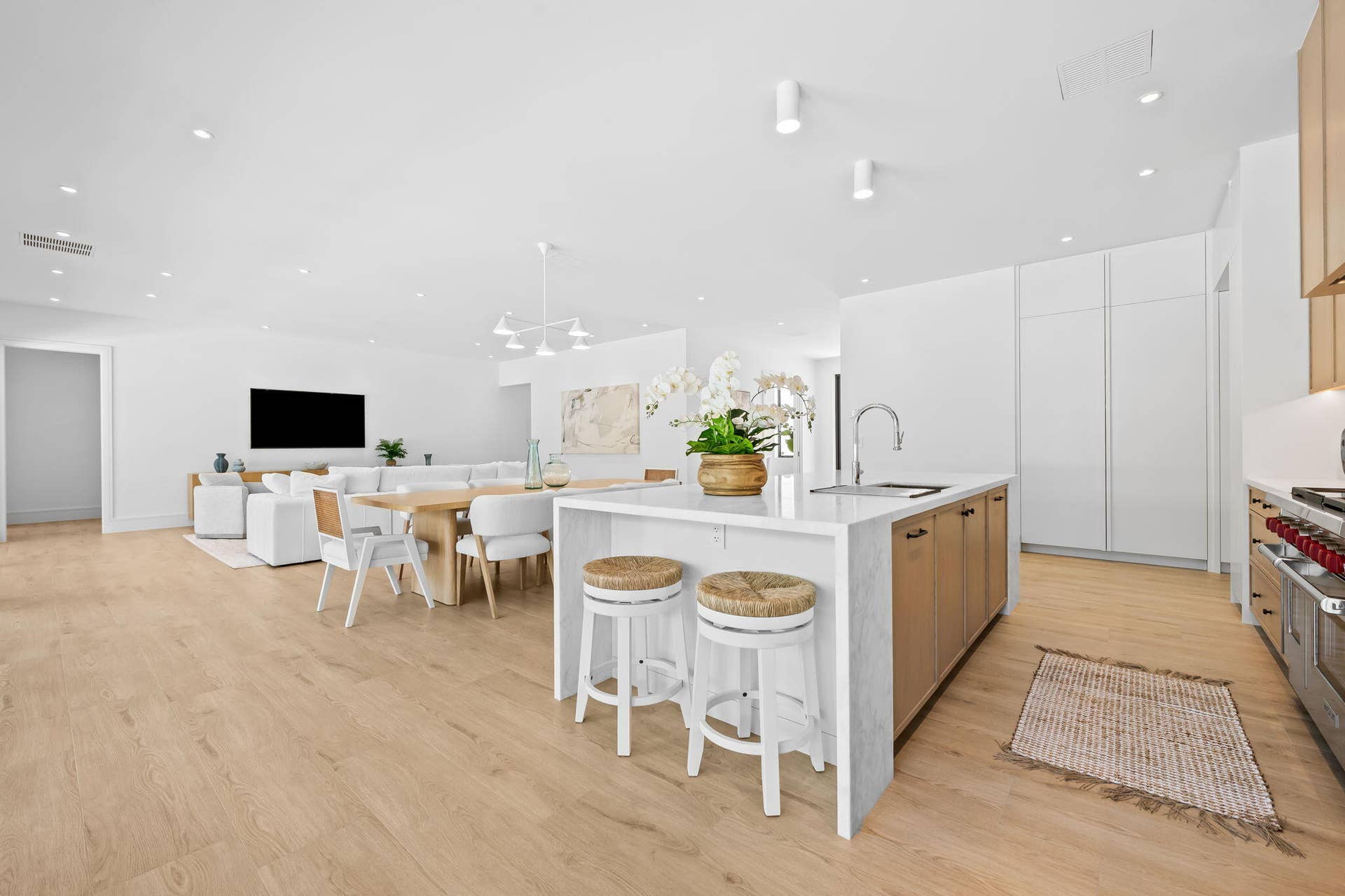 2725 NE 28th Street, Fort Lauderdale, FL 33306 10-web-or-mls-DSC_5612