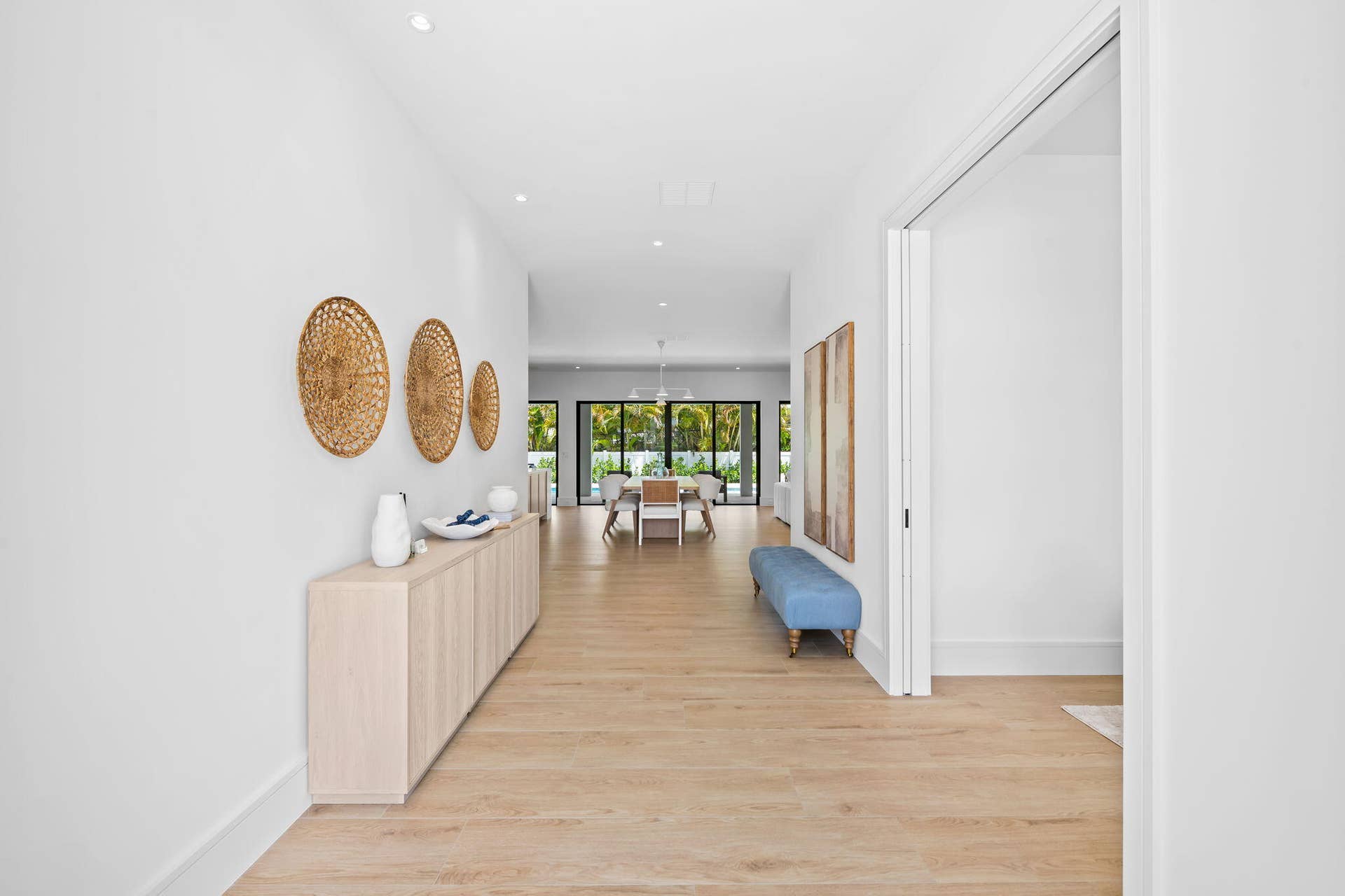 2725 NE 28th Street, Fort Lauderdale, FL 33306 1-web-or-mls-DSC_5549