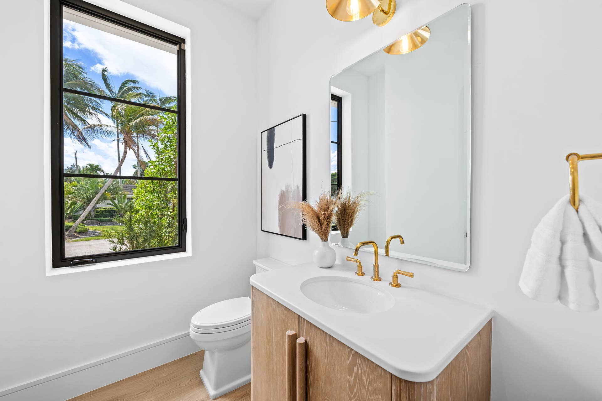 2725 NE 28th Street, Fort Lauderdale, FL 33306 5-web-or-mls-DSC_5576