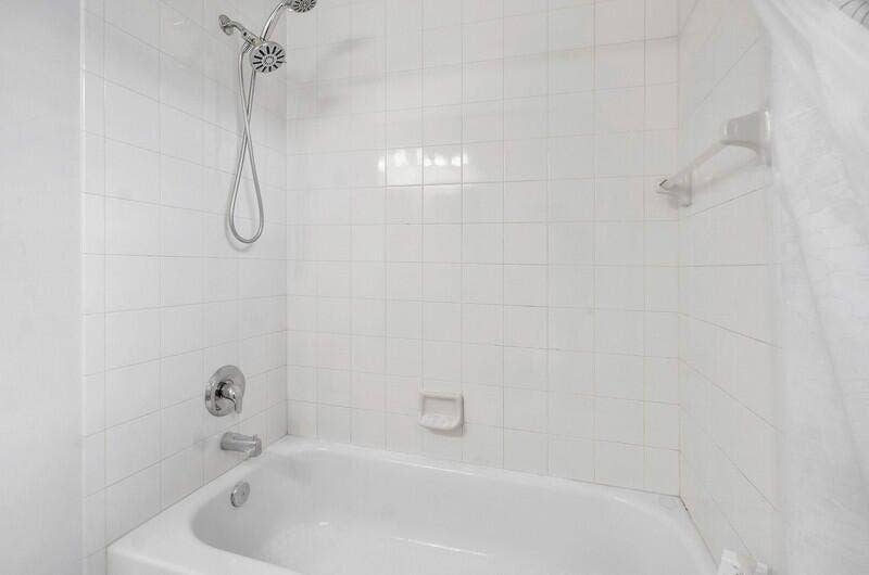 9271 Madewood Court, West Palm Beach, West Palm Beach, FL 33411 madewood bathroom