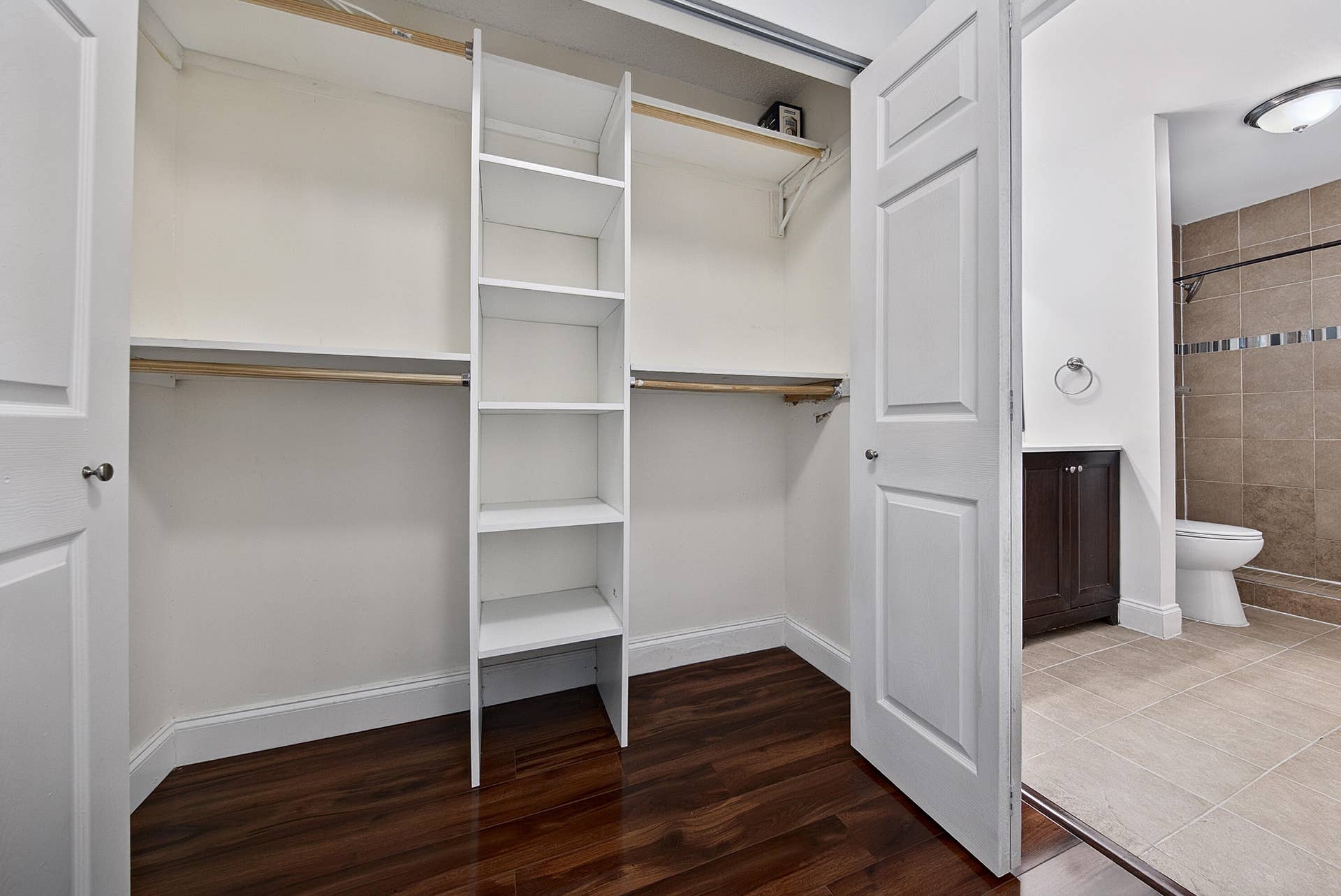 191 NE 6th Court, Dania Beach, FL 33004 Primary Closet (Hers)