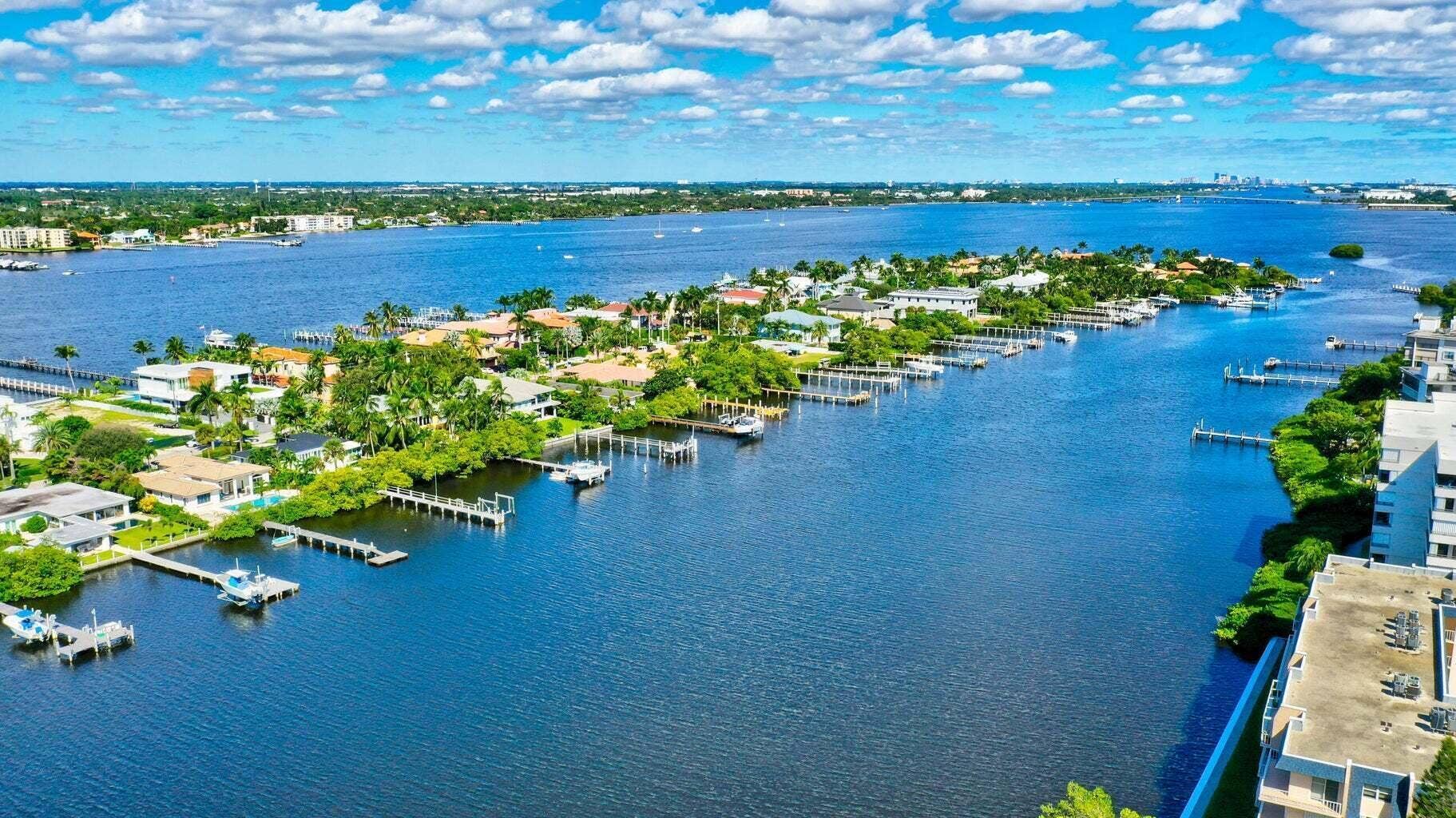 3589 S Ocean Boulevard, #512, South Palm Beach, FL 33480 mayfair 512 q