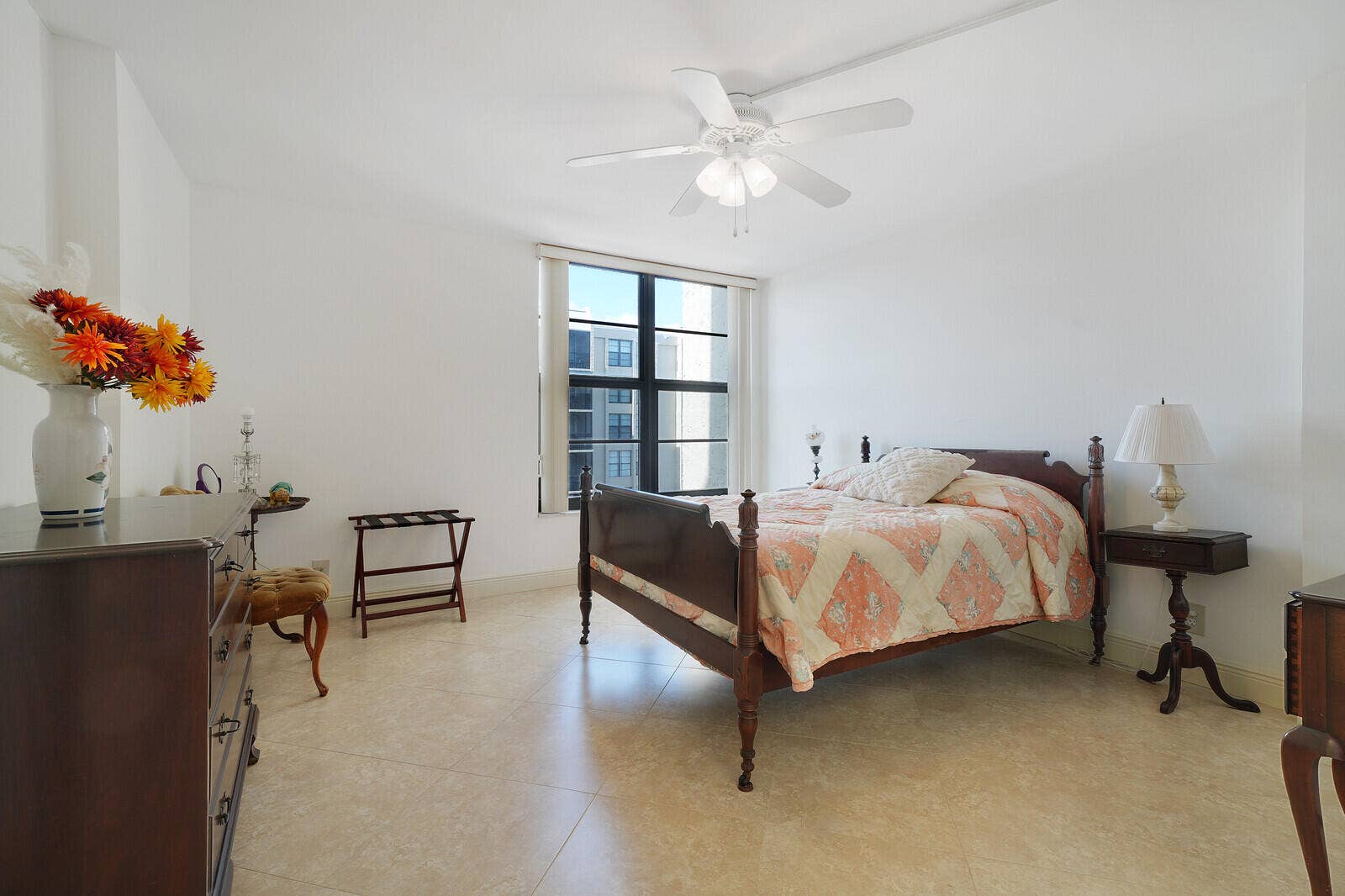 8 Royal Palm Way, #401, Boca Raton, FL 33432 Bedroom