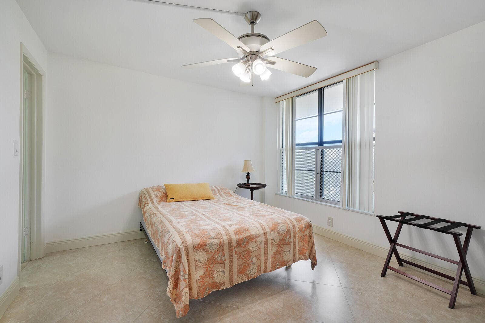 8 Royal Palm Way, #401, Boca Raton, FL 33432 Bedroom