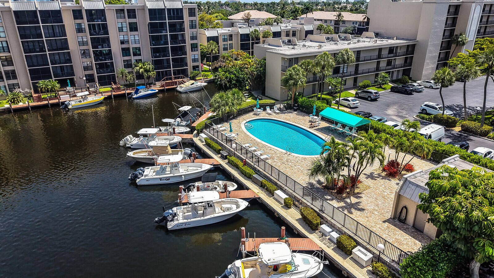 8 Royal Palm Way, #401, Boca Raton, FL 33432 Aerial View