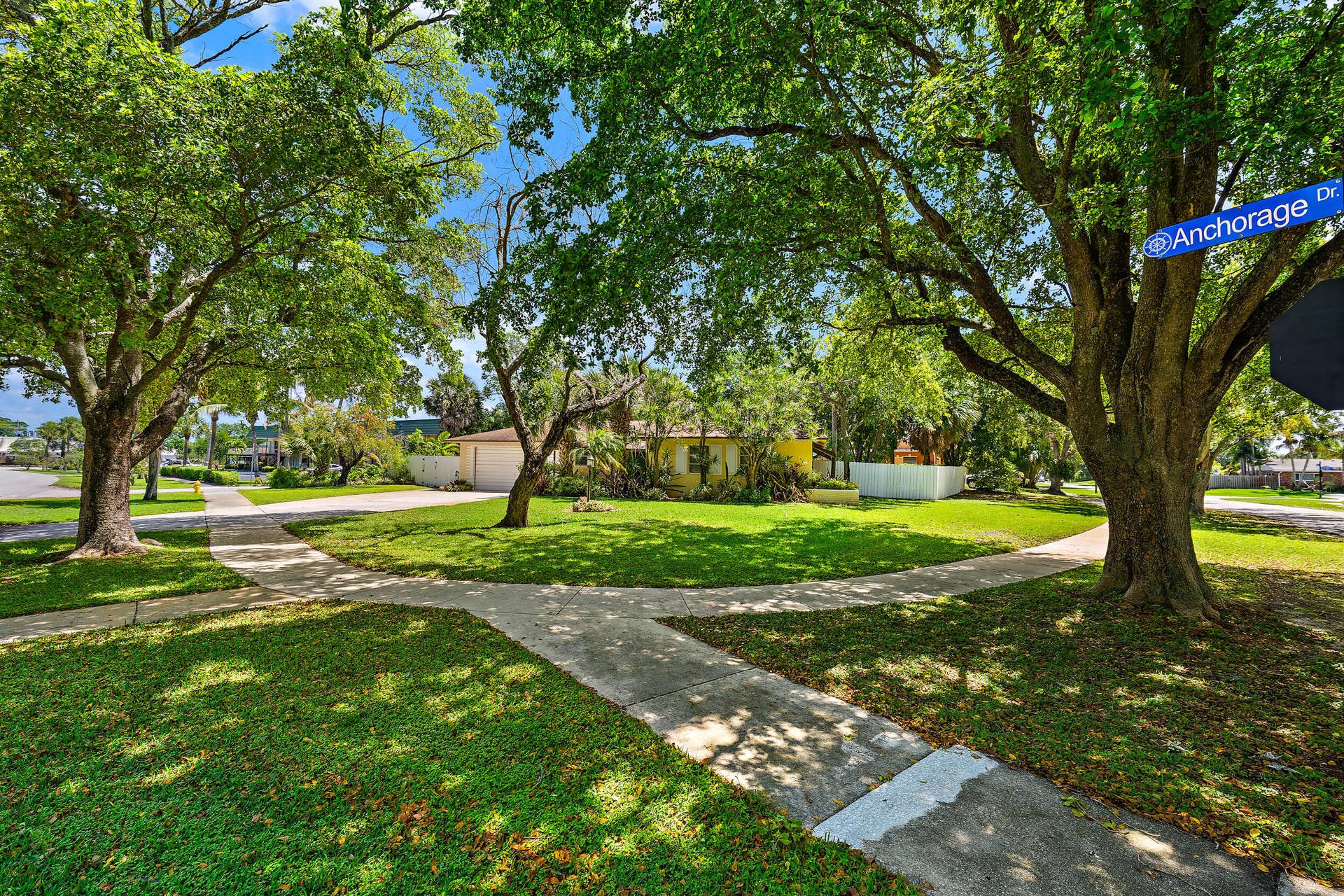 844 Anchorage Drive, North Palm Beach, FL 33408 Exterior