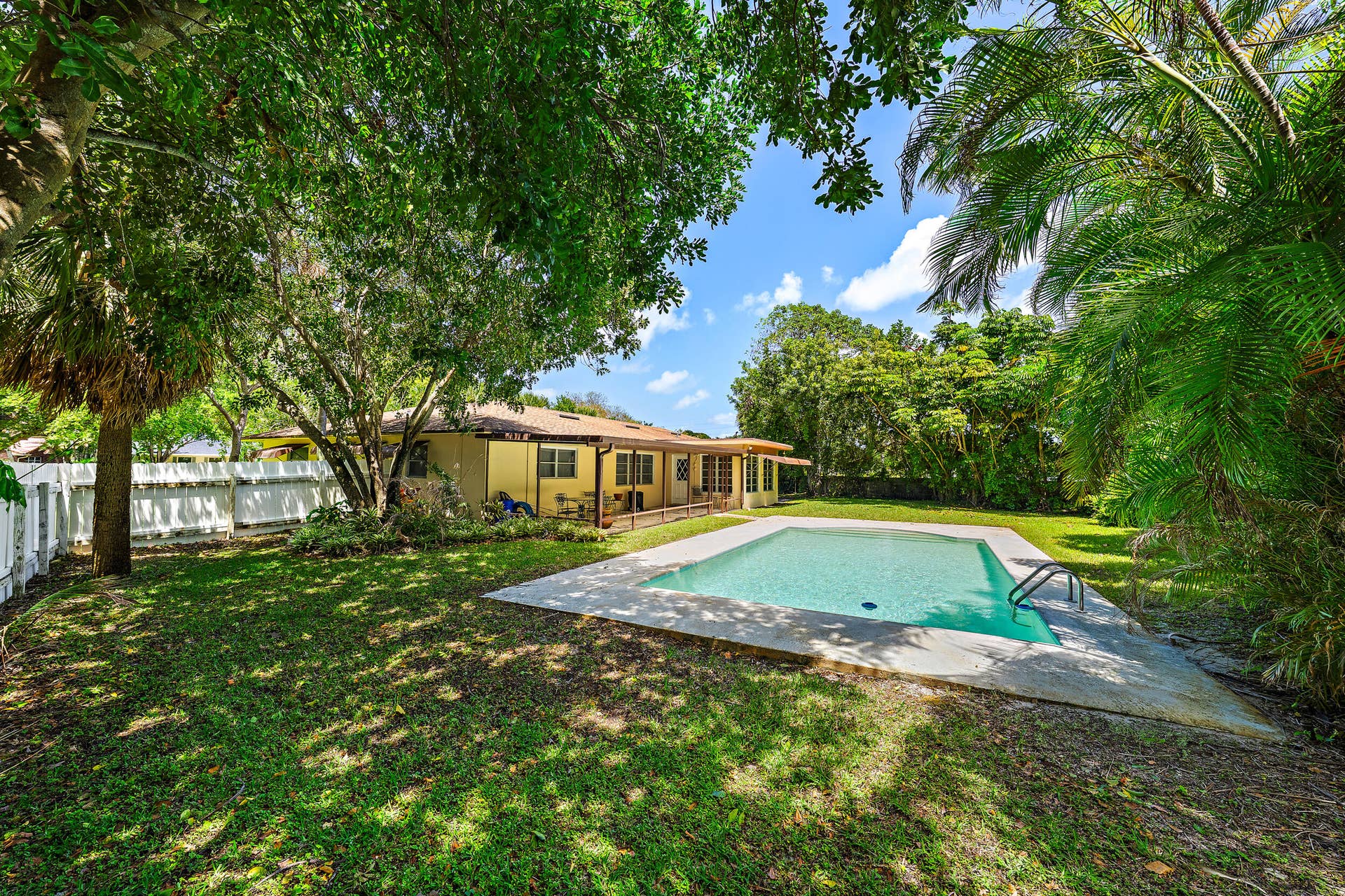 844 Anchorage Drive, North Palm Beach, FL 33408 Rear Exterior