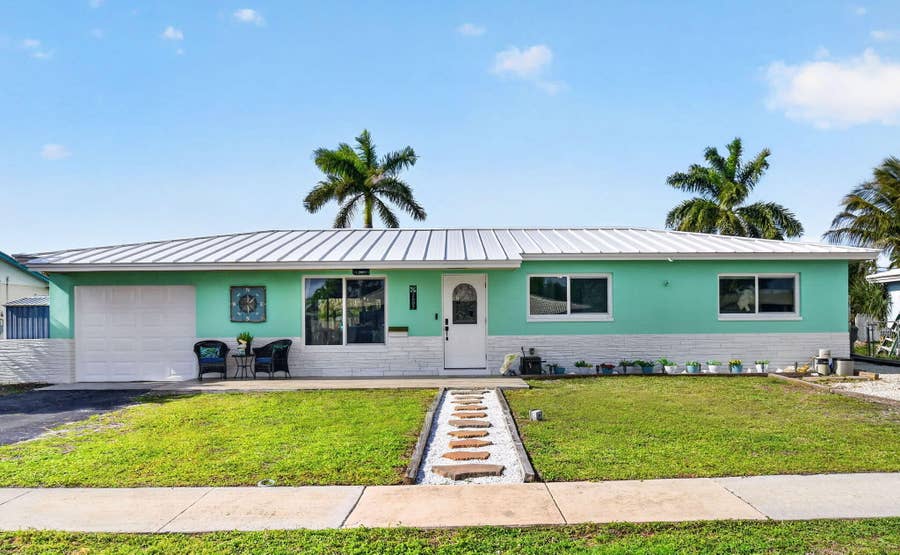 Property photo for 2607 W End Road, West Palm Beach, FL