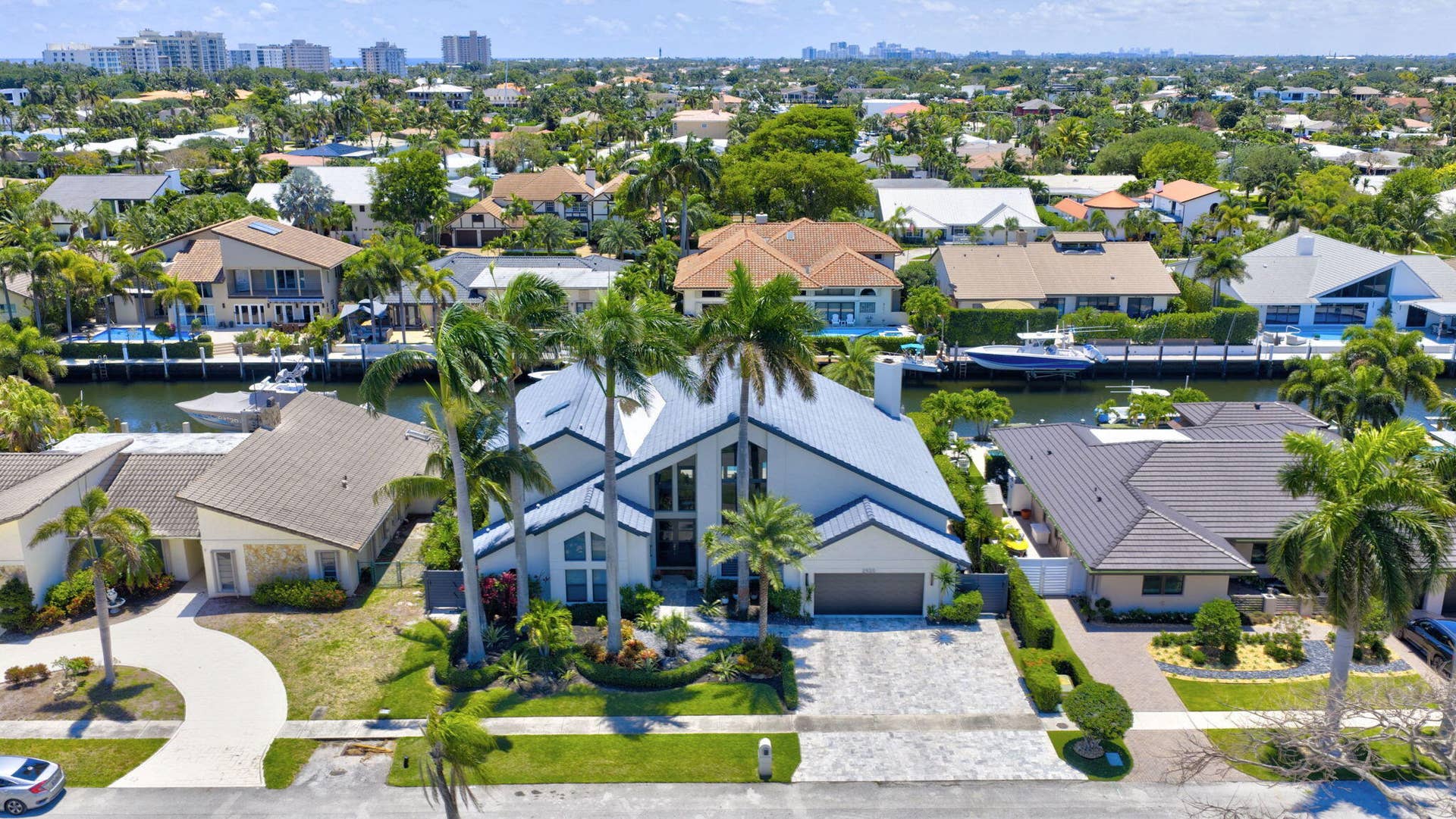 2920 NE 47th Street, Lighthouse Point, FL 33064 72-web-or-mls-DJI_20260429011821_0489_D_