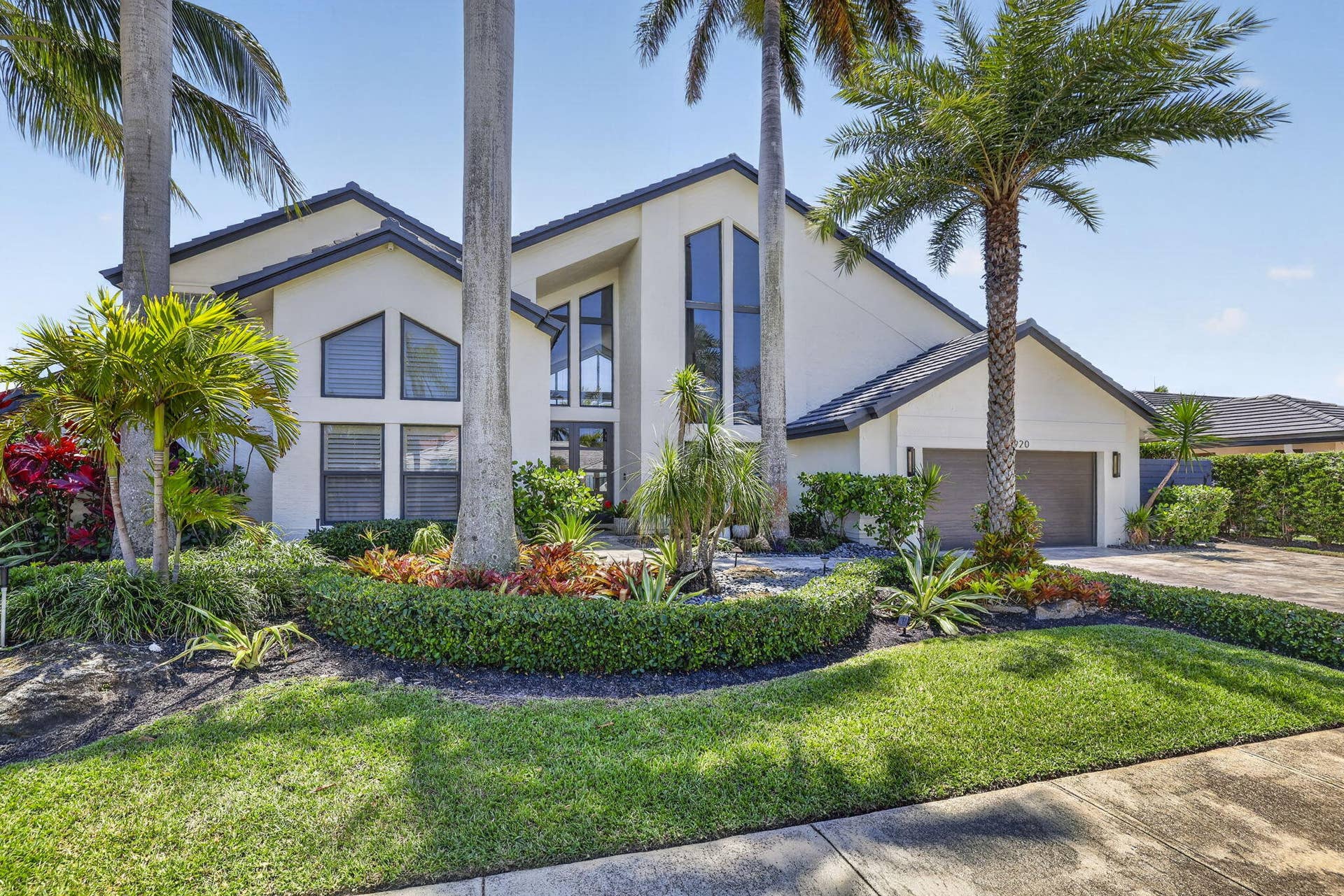 2920 NE 47th Street, Lighthouse Point, FL 33064 2-web-or-mls-8I8A1437